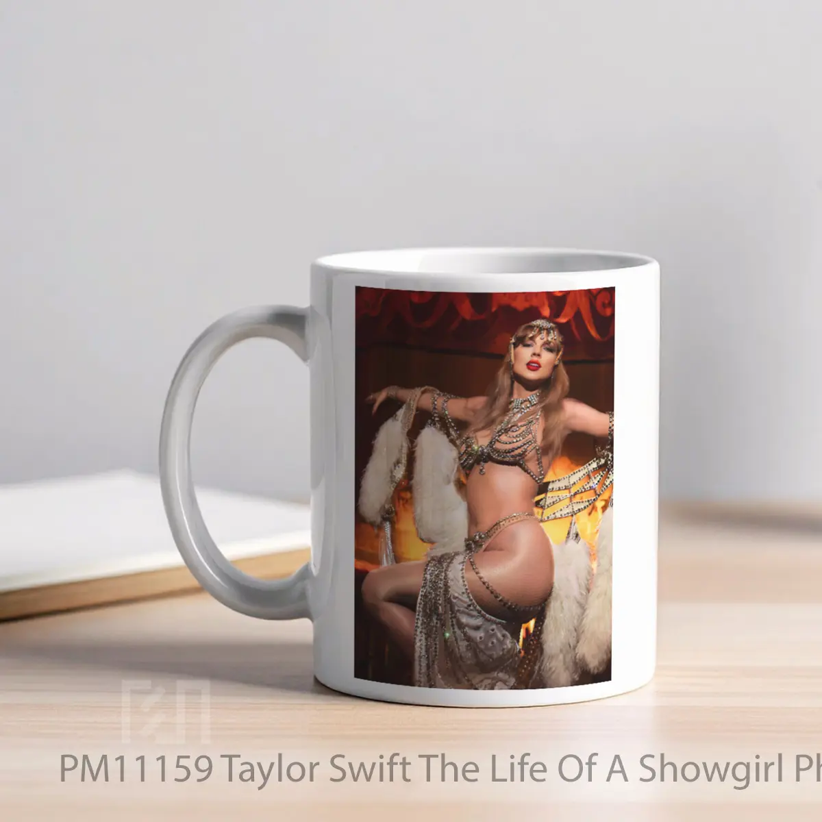 Mug Taylor Swift The Life Of A Showgirl Photo 2 MPM11159 - All-side / Desain