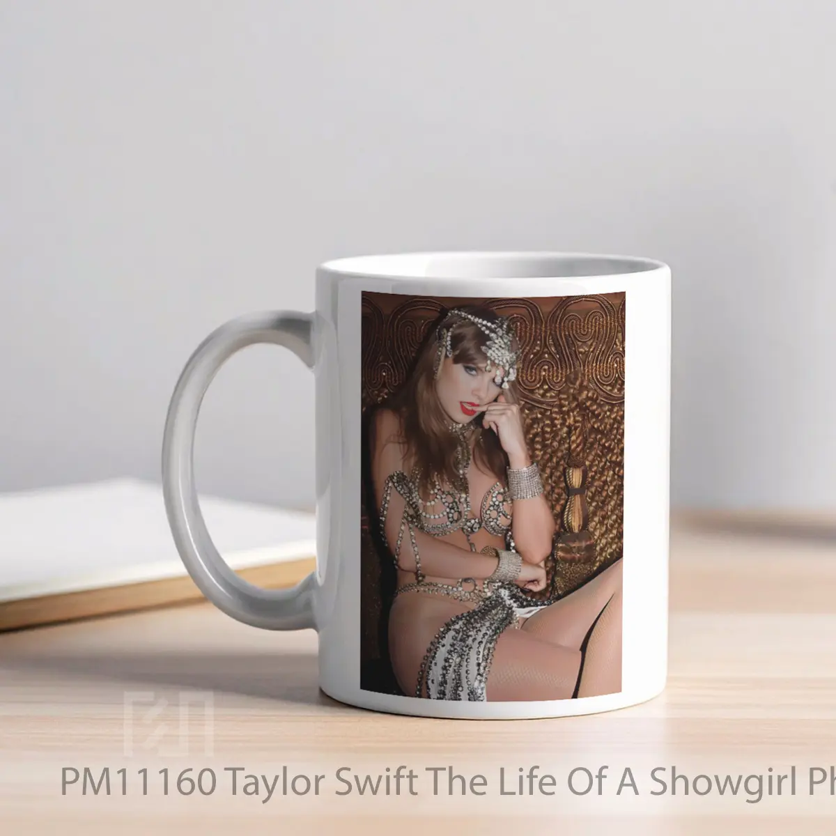 Mug Taylor Swift The Life Of A Showgirl Photo 3 MPM11160 - All-side / Desain