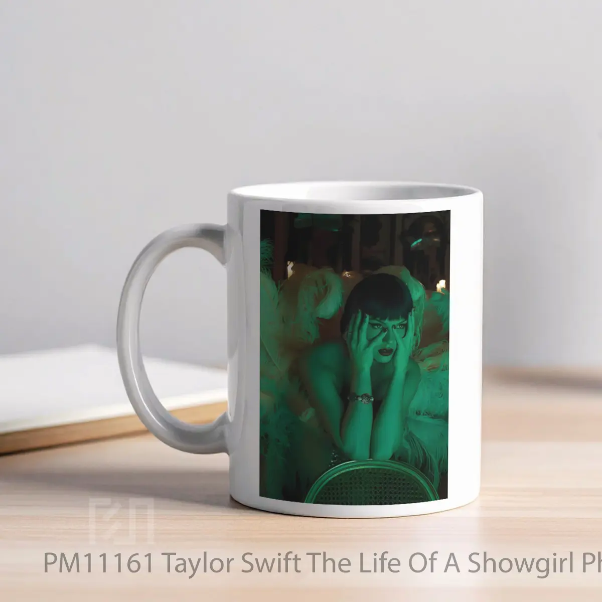 Mug Taylor Swift The Life Of A Showgirl Photo 4 MPM11161 - All-side / Desain