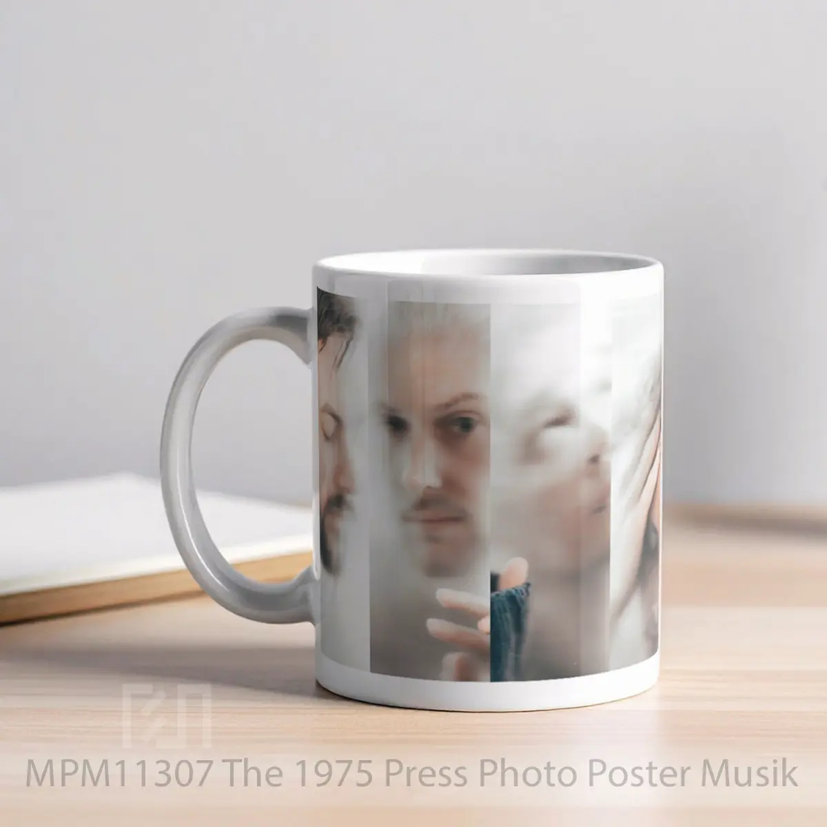 Mug The 1975 Press Photo MPM11307 - All-side / Desain