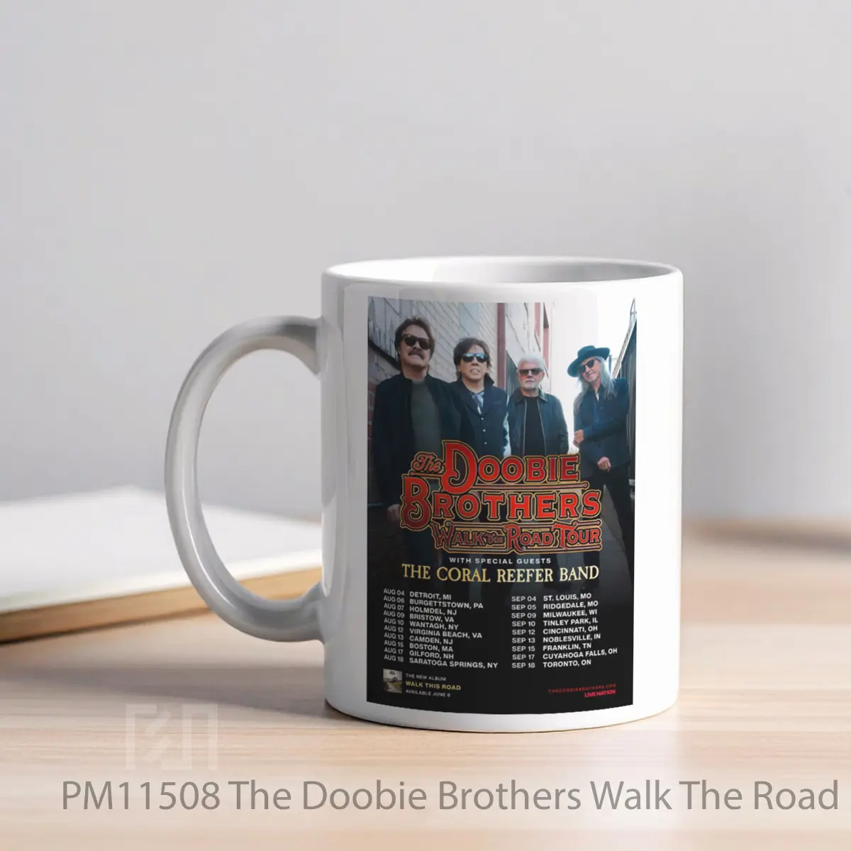 Mug The Doobie Brothers Walk The Road 2025 North Ameri MPM11508 - All-side / Desain