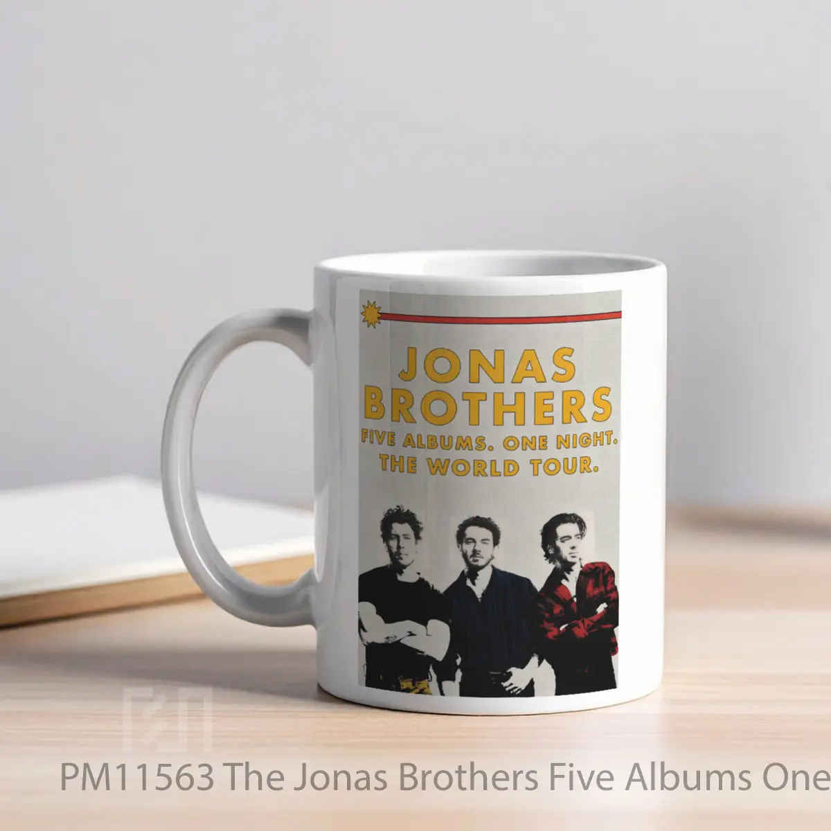 Mug The Jonas Brothers Five Albums One Night World Tour 2024 MPM11563 - All-side / Desain