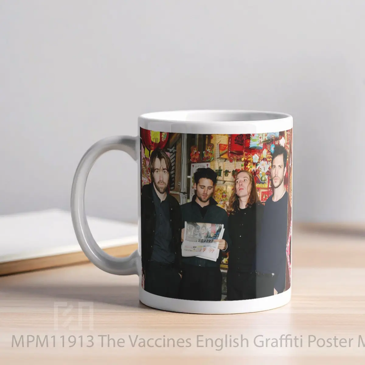 Mug The Vaccines English Graffiti MPM11913 - All-side / Desain