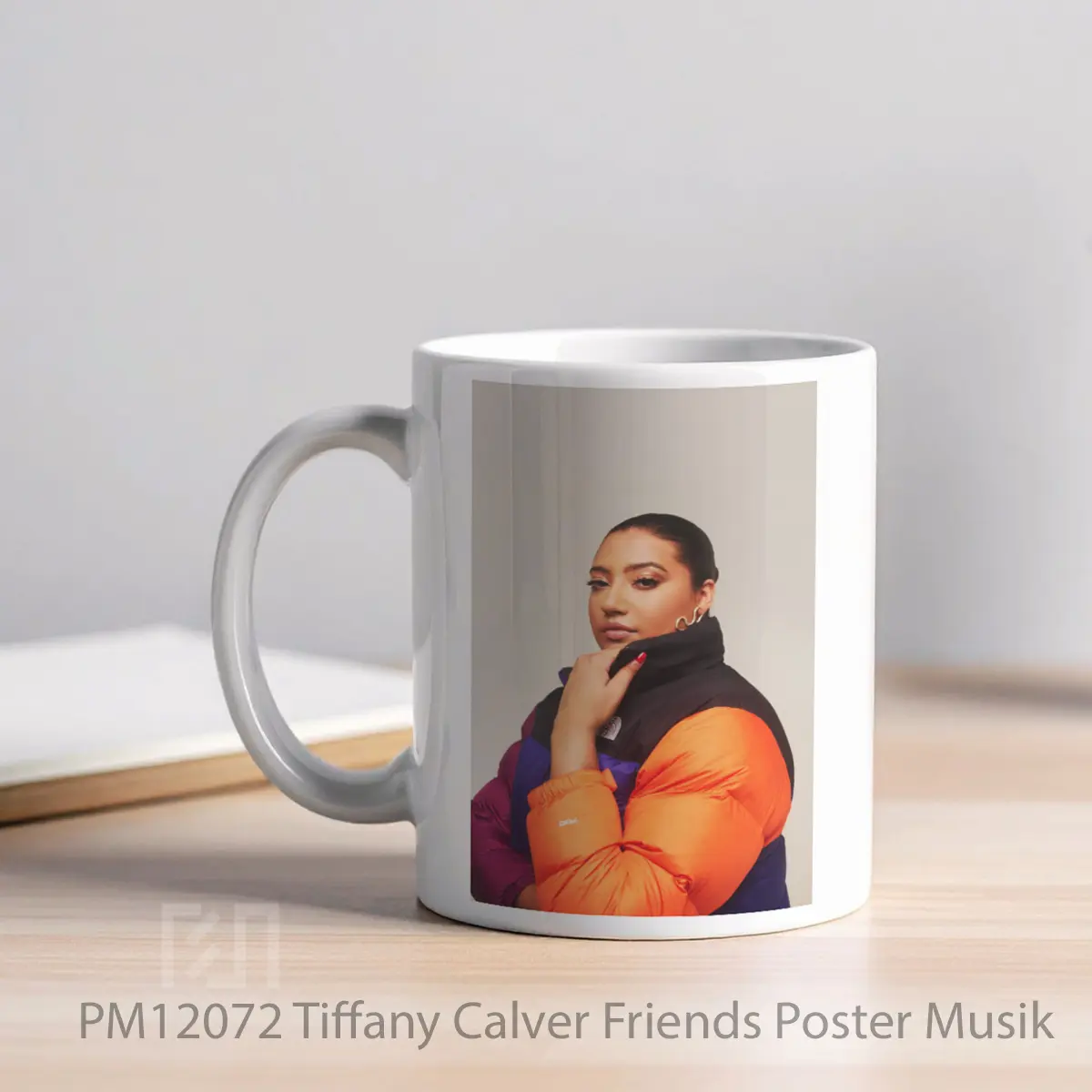 Mug Tiffany Calver Friends MPM12072 - All-side / Desain