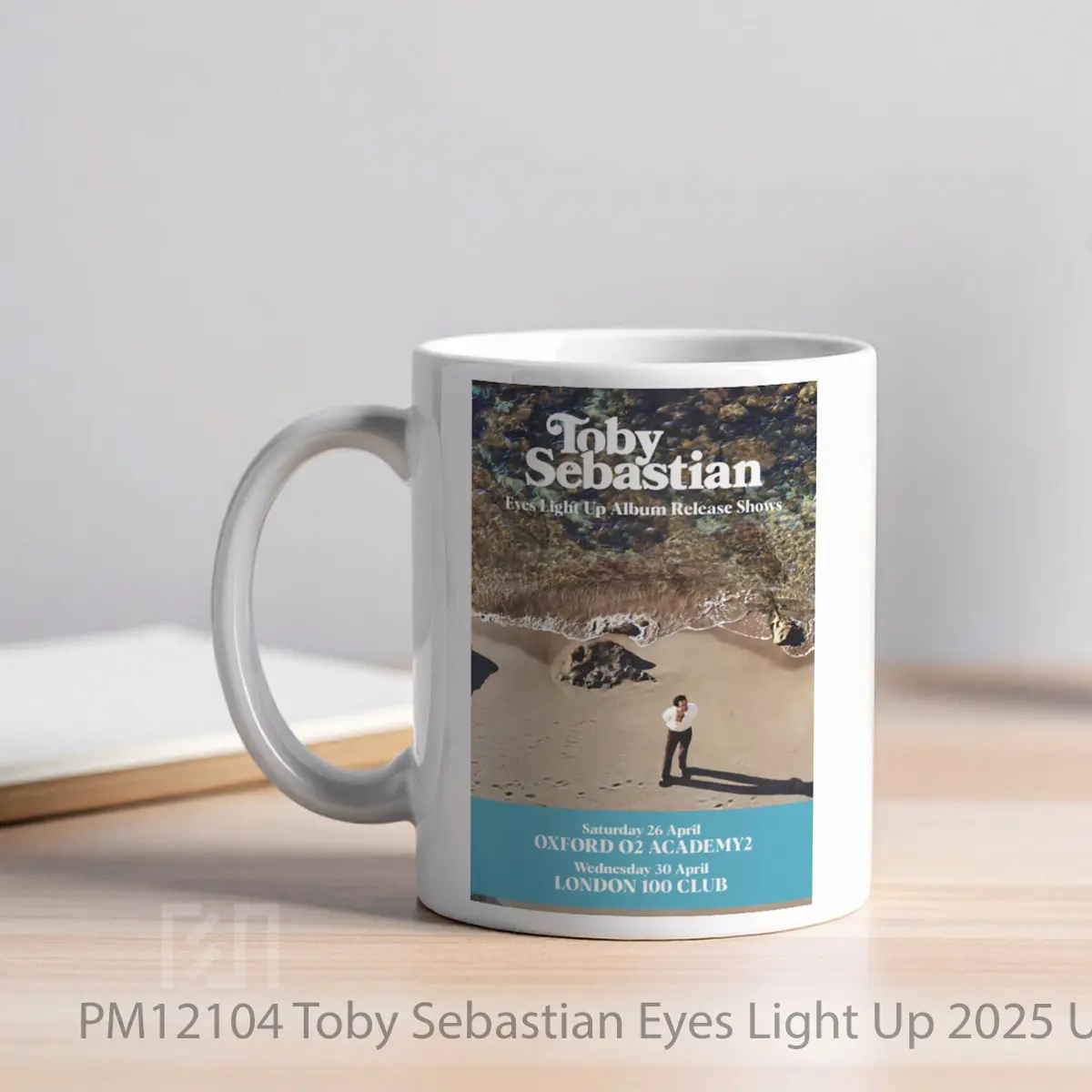 Mug Toby Sebastian Eyes Light Up 2025 Uk Tour MPM12104 - All-side / Desain