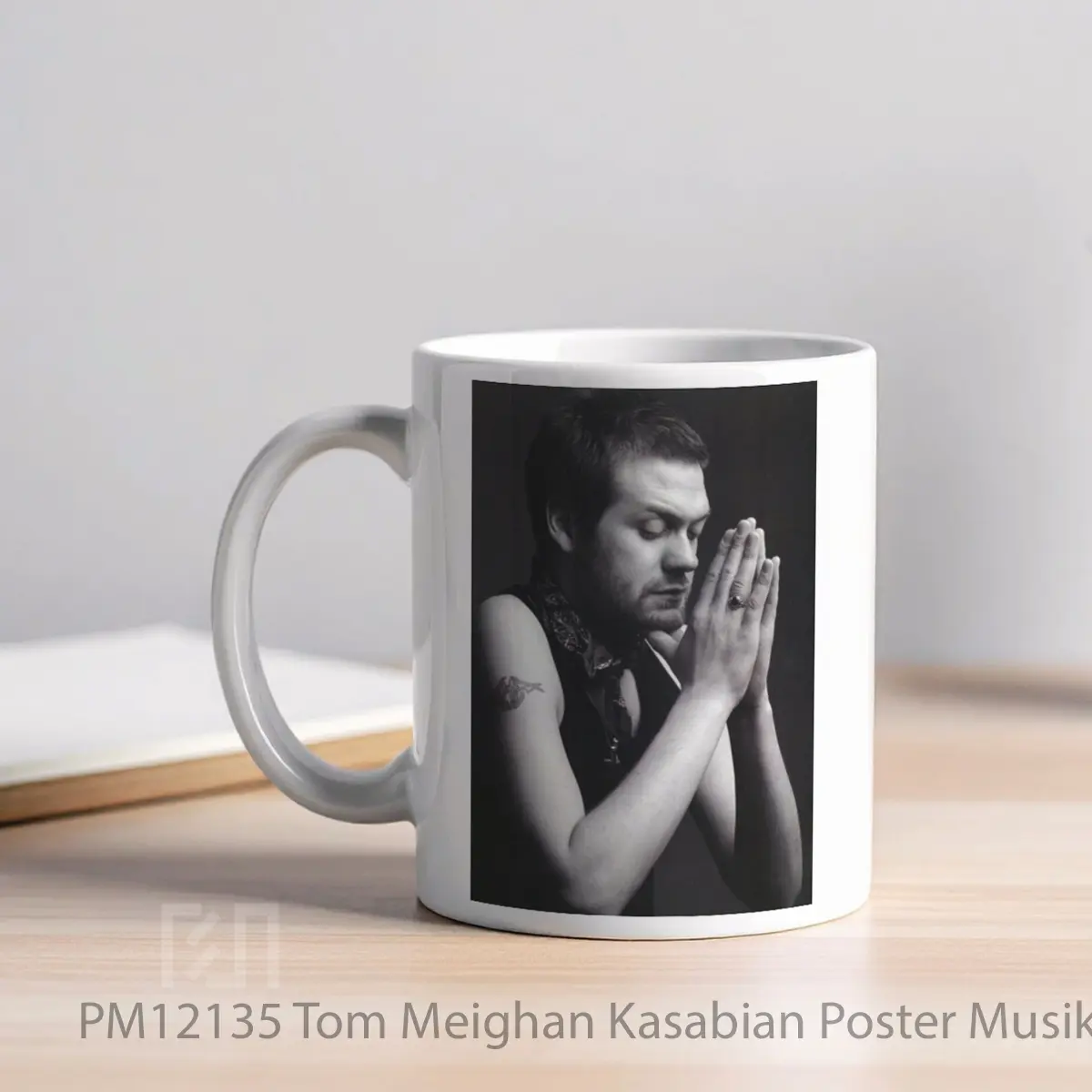 Mug Tom Meighan Kasabian MPM12135 - All-side / Desain