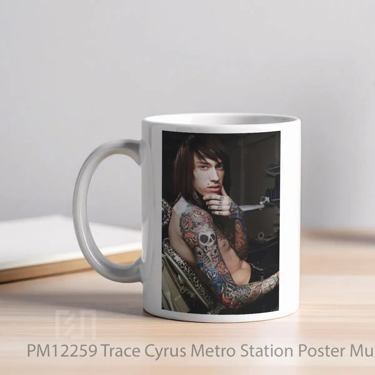 Mug Trace Cyrus Metro Station MPM12259 - All-side / Desain