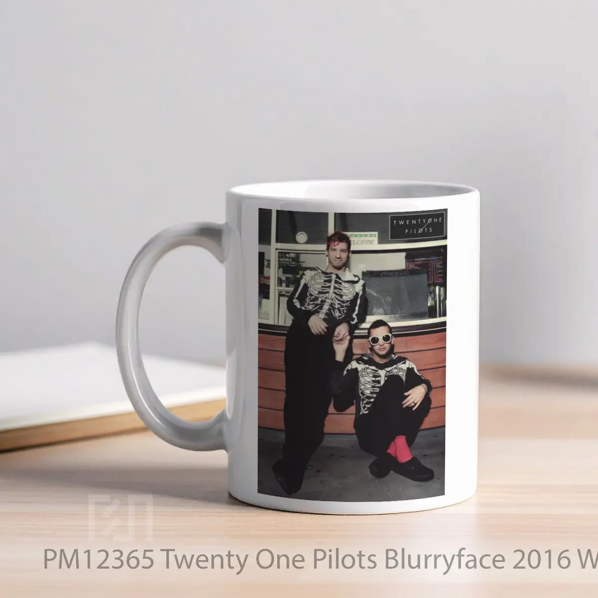 Mug Twenty One Pilots Blurryface 2016 World Tour MPM12365 - All-side / Desain