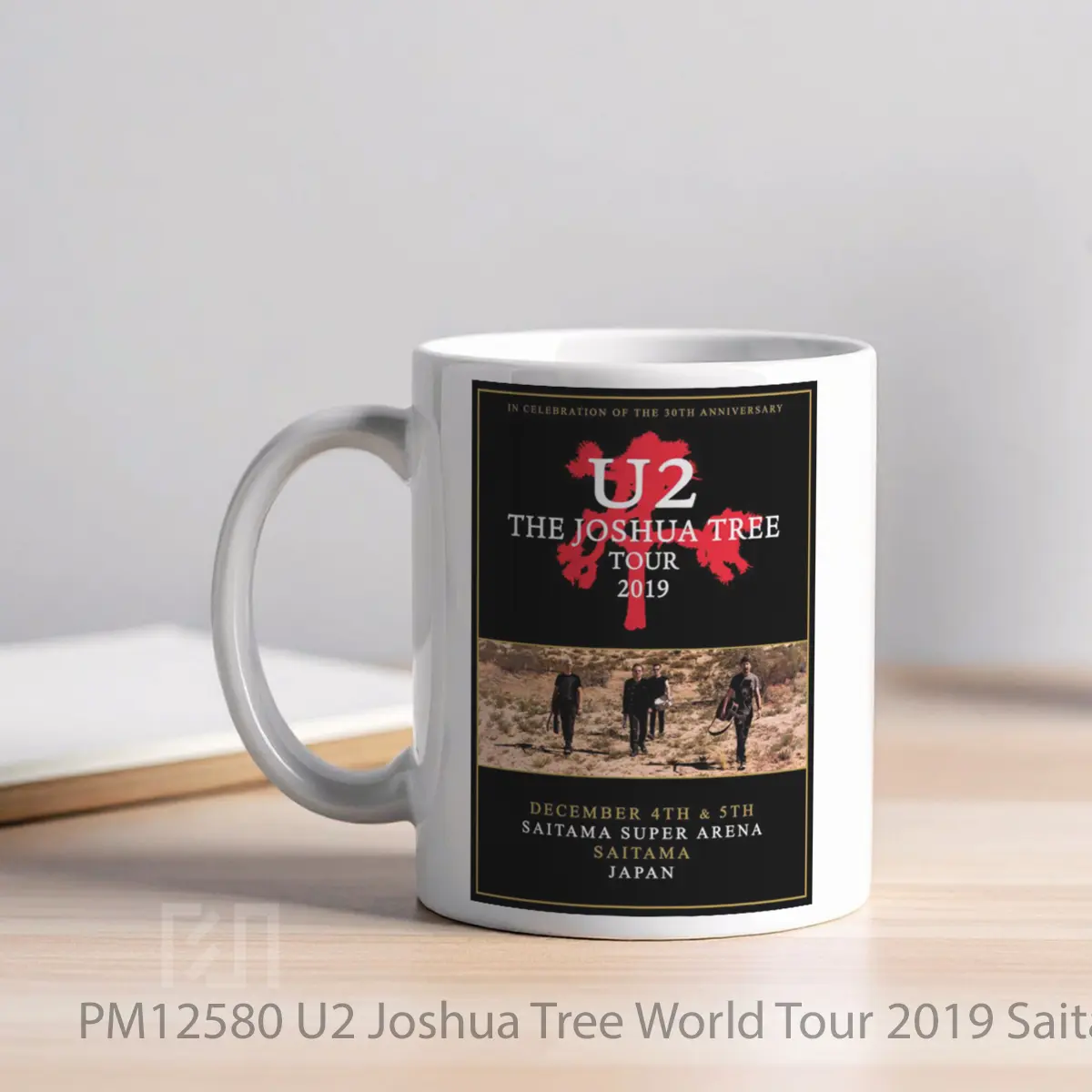 Mug U2 Joshua Tree World Tour 2019 Saitama Gold MPM12580 - All-side / Desain