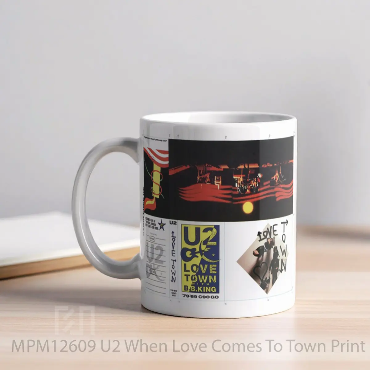 Mug U2 When Love Comes To Town Print MPM12609 - All-side / Desain