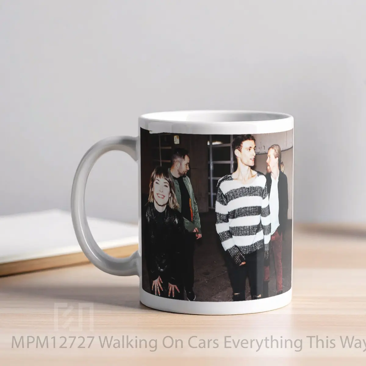 Mug Walking On Cars Everything This Way Tour MPM12727 - All-side / Desain