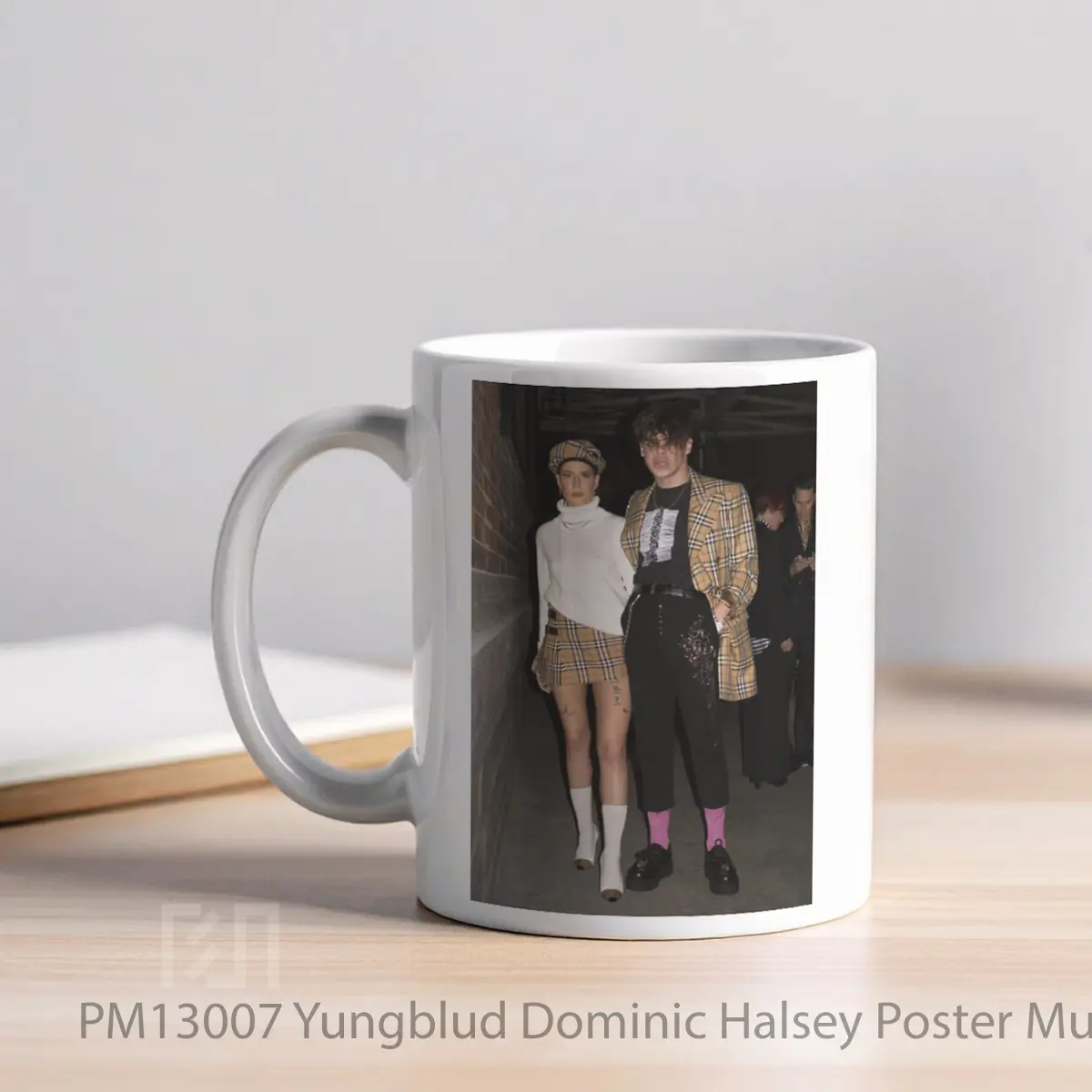 Mug Yungblud Dominic Halsey MPM13007 - All-side / Desain