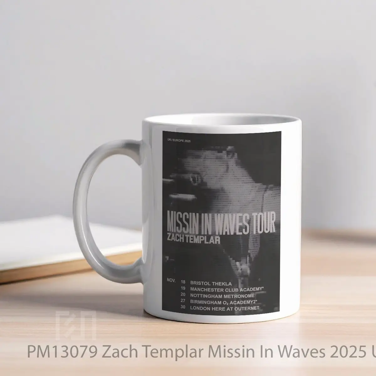 Mug Zach Templar Missin In Waves 2025 Uk Tour MPM13079 - All-side / Desain