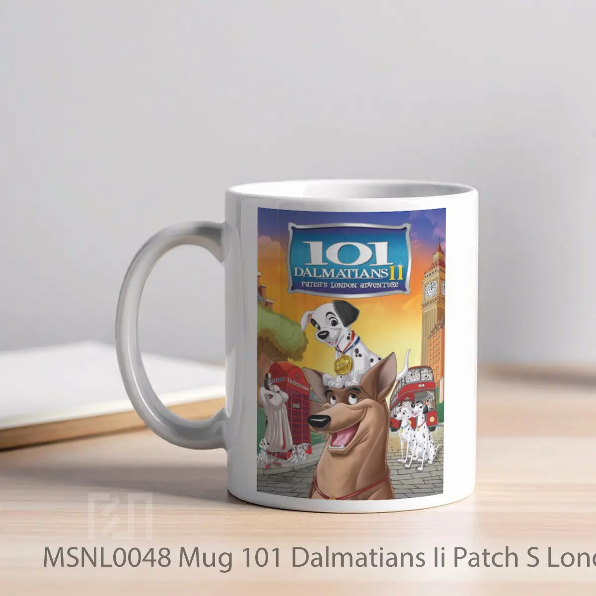Mug 101 Dalmatians Ii Patch S London Adventure Gelas Keramik Tema Film MSNL0048 - Tampak Kiri