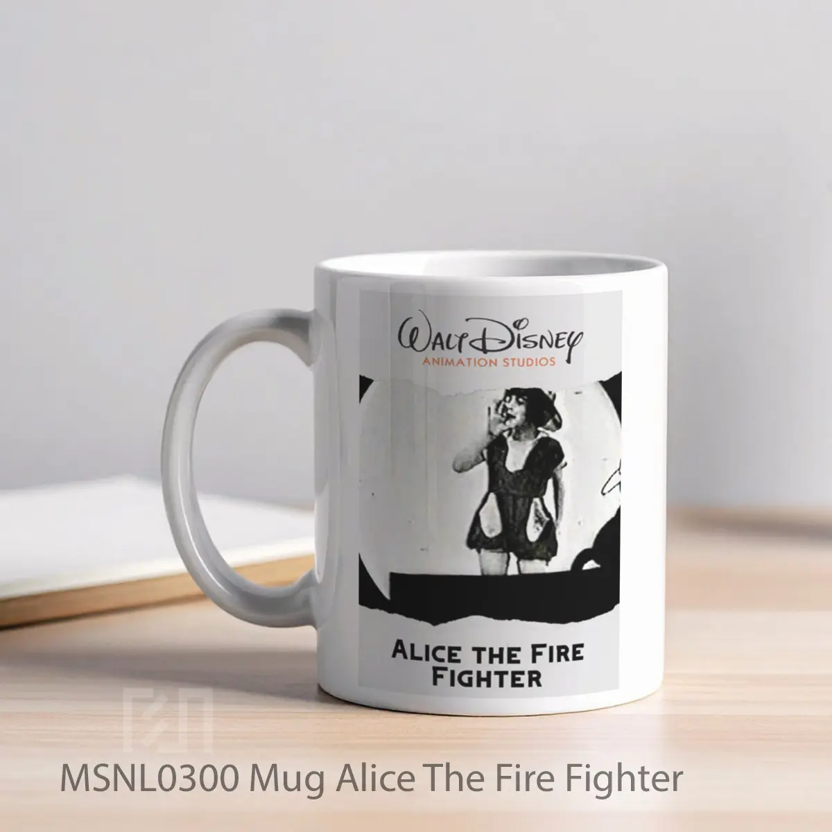 Mug Alice The Fire Fighter Gelas Keramik Tema Film MSNL0300 - Tampak Kiri