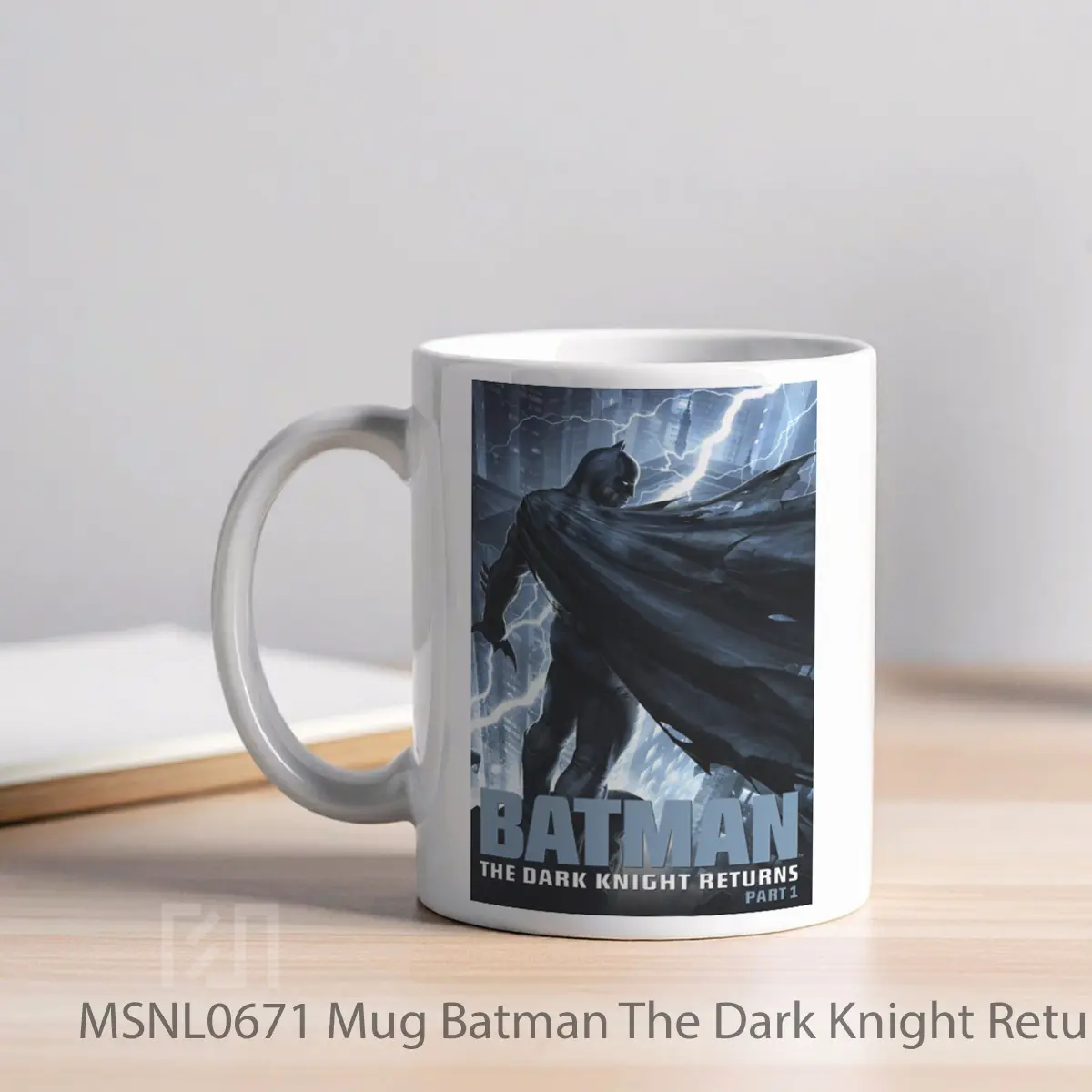 Mug Batman The Dark Knight Returns Part 1 Gelas Keramik Tema Film MSNL0671 - Tampak Kiri