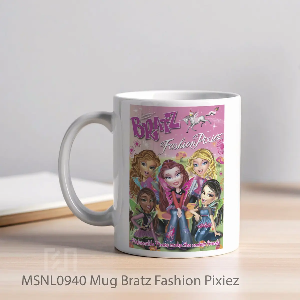 Mug Bratz Fashion Pixiez Gelas Keramik Tema Film MSNL0940 - Tampak Kiri