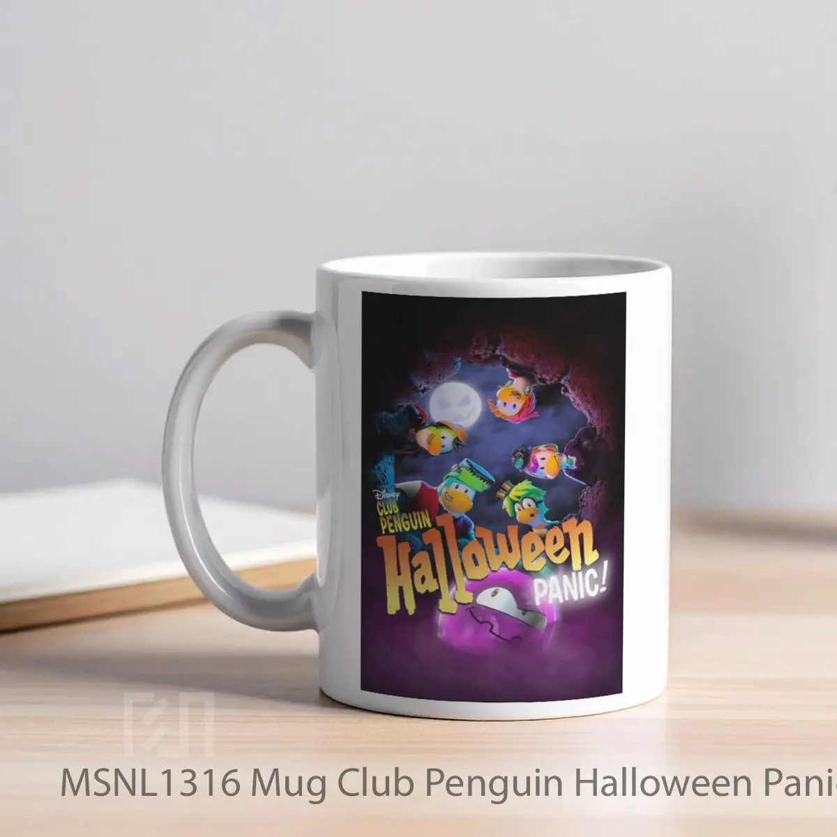 Mug Club Penguin Halloween Panic Gelas Keramik Tema Film MSNL1316 - Tampak Kiri