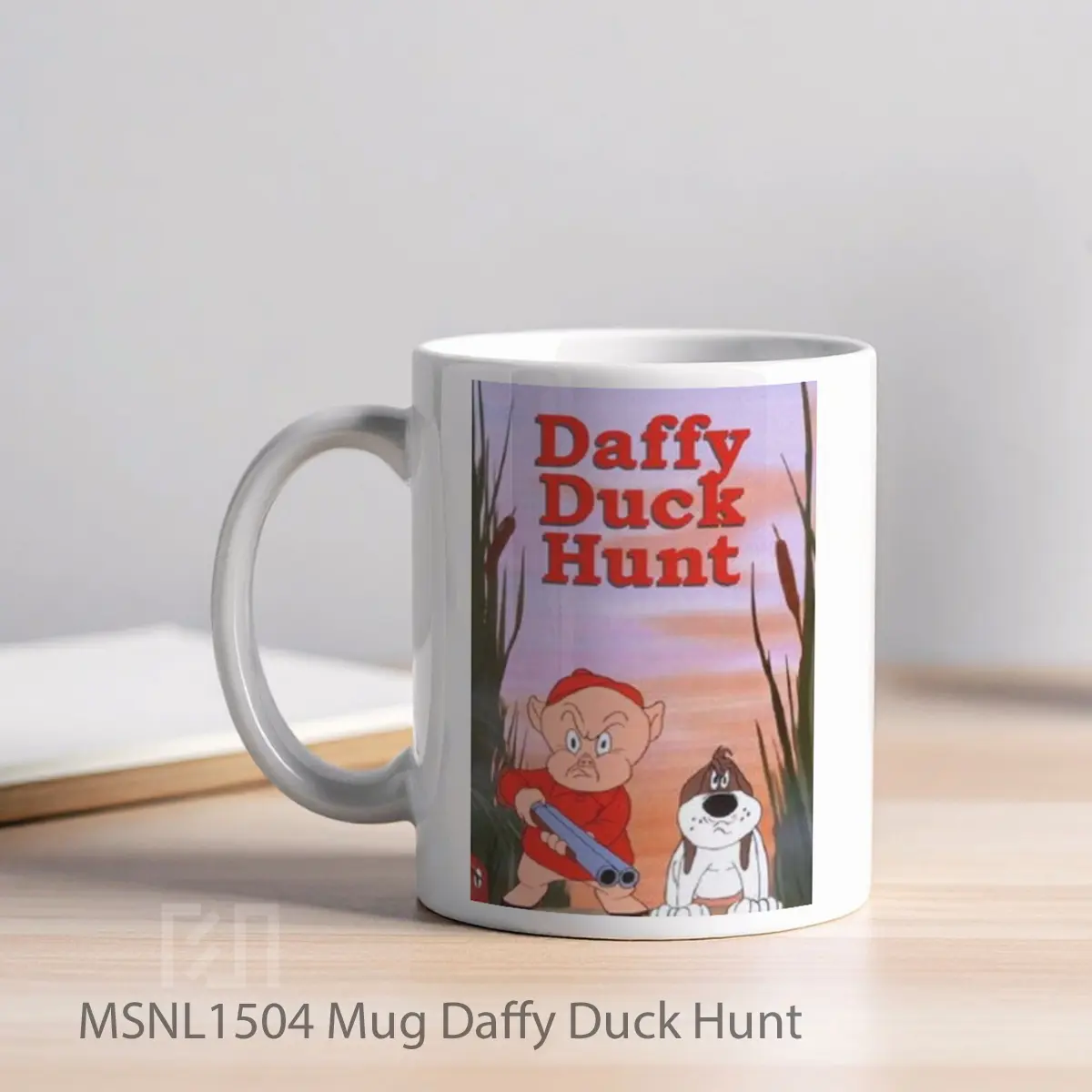 Mug Daffy Duck Hunt Gelas Keramik Tema Film MSNL1504 - Tampak Kiri