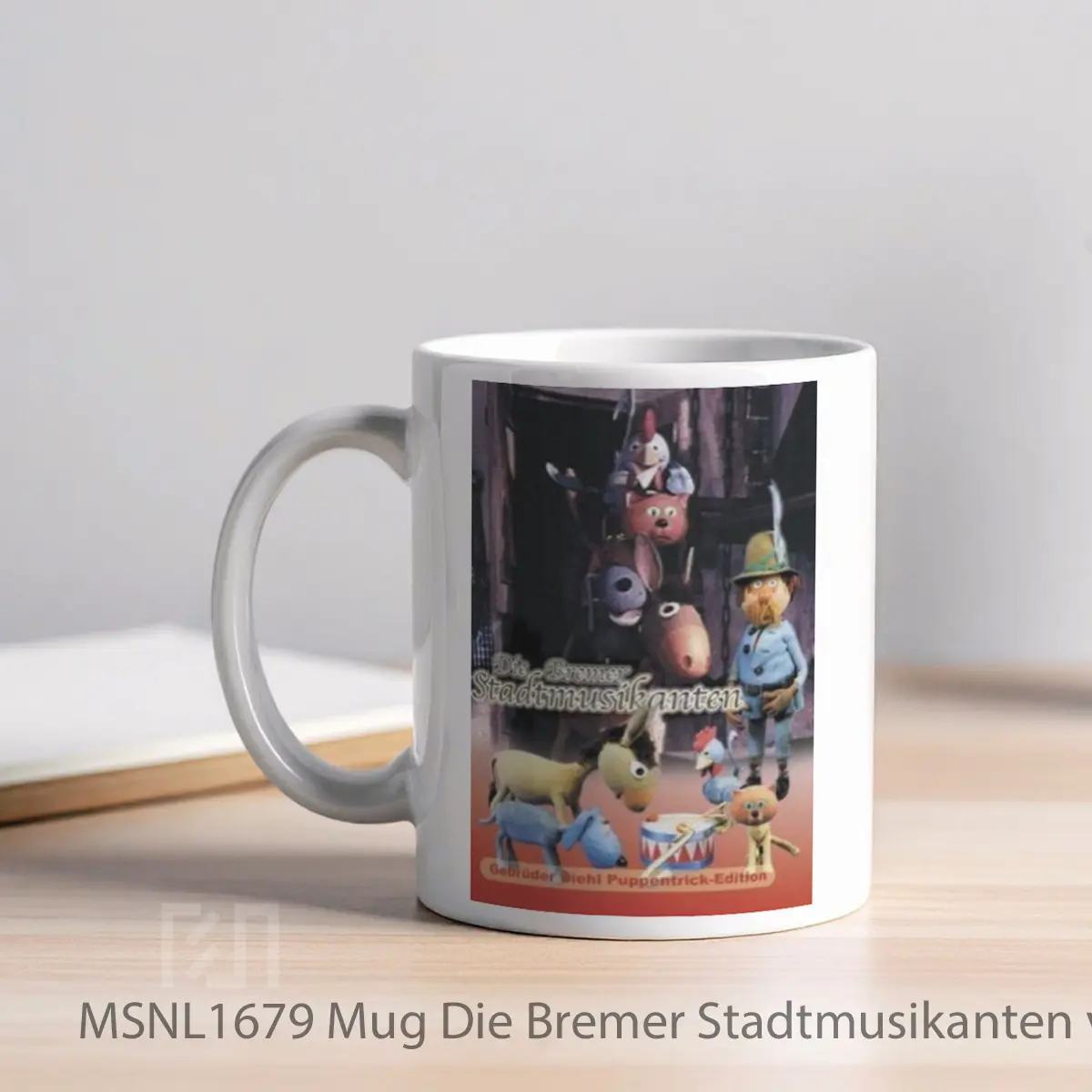 Mug Die Bremer Stadtmusikanten V1 Gelas Keramik Tema Film MSNL1679 - Tampak Kiri