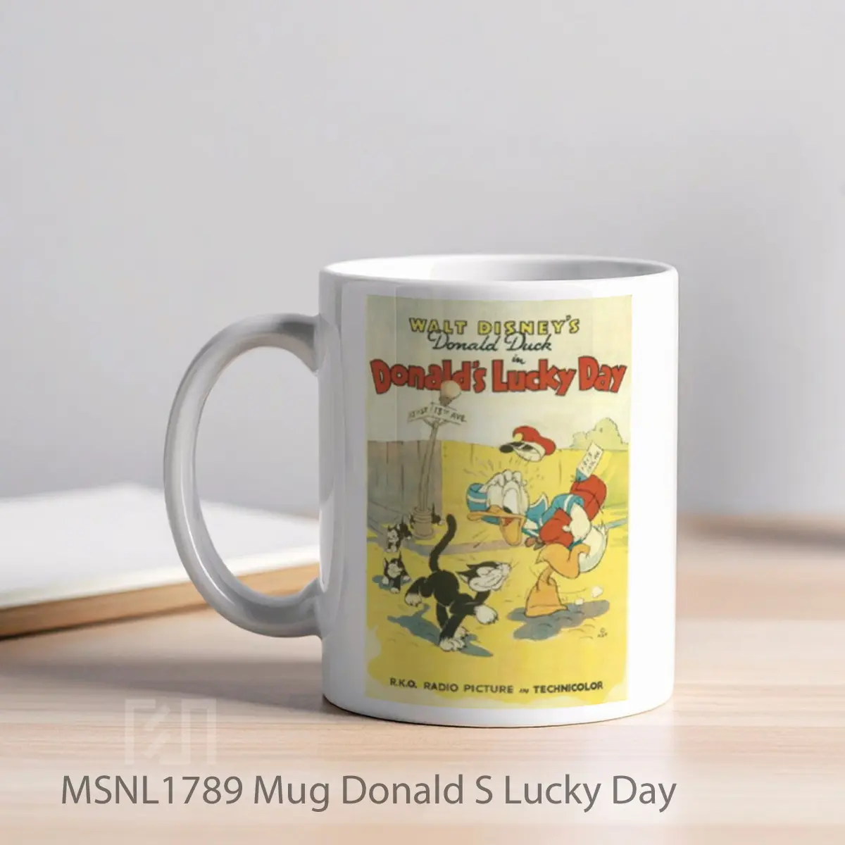 Mug Donald S Lucky Day Gelas Keramik Tema Film MSNL1789 - Tampak Kiri