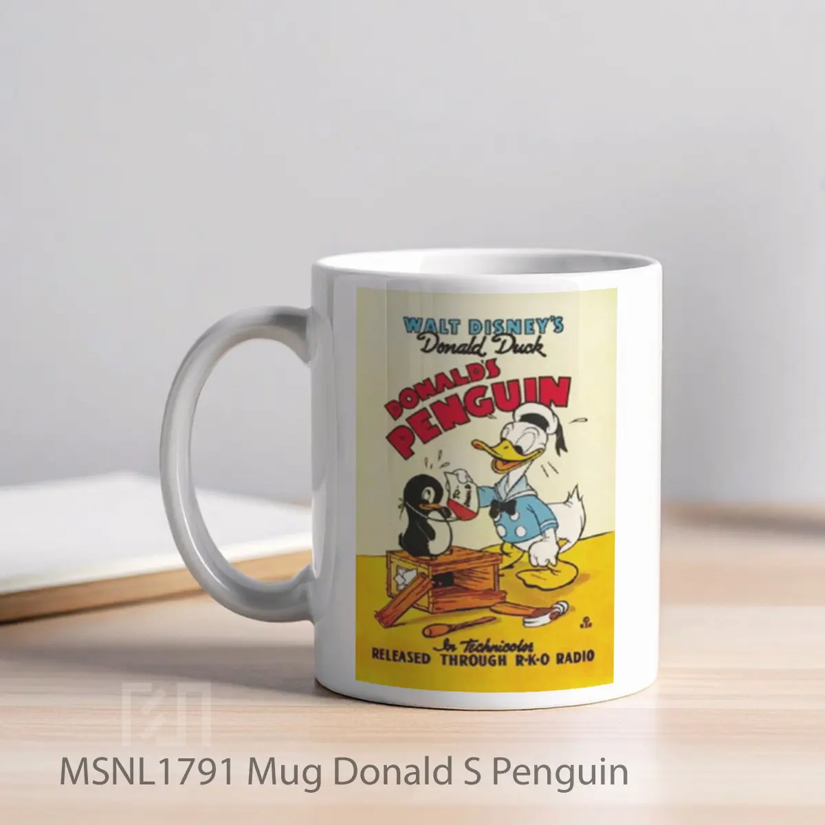 Mug Donald S Penguin Gelas Keramik Tema Film MSNL1791 - Tampak Kiri