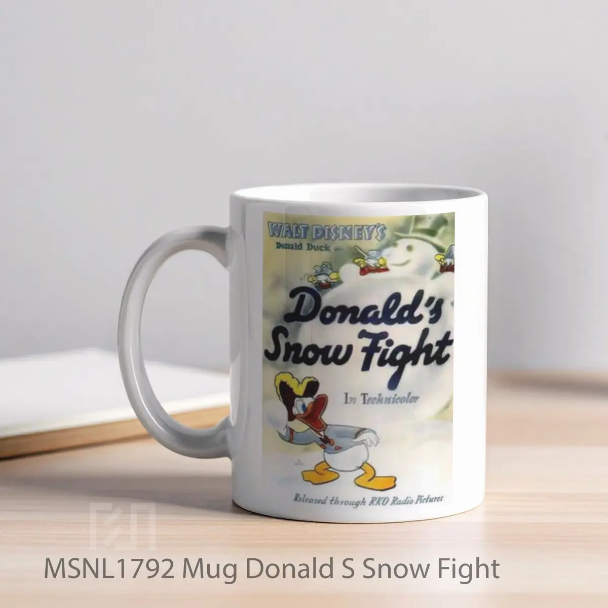 Mug Donald S Snow Fight Gelas Keramik Tema Film MSNL1792 - Tampak Kiri