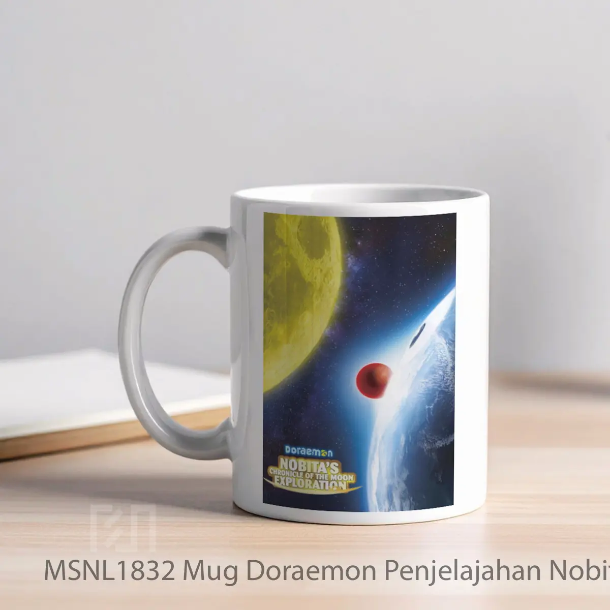 Mug Doraemon Penjelajahan Nobita Di Bulan Gelas Keramik Tema Film MSNL1832 - Tampak Kiri