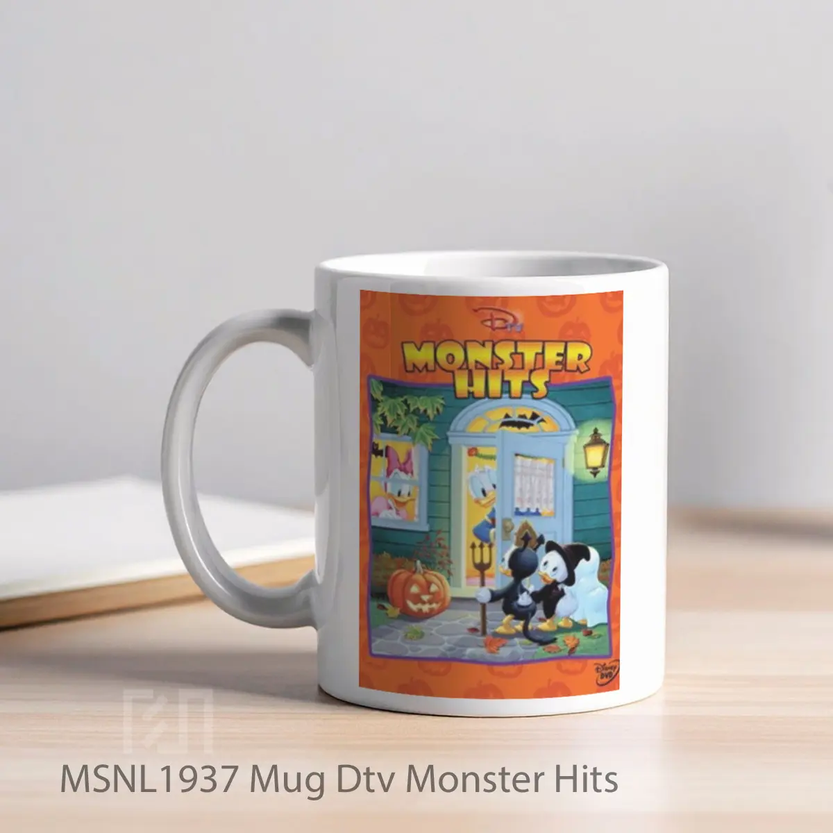 Mug Dtv Monster Hits Gelas Keramik Tema Film MSNL1937 - Tampak Kiri