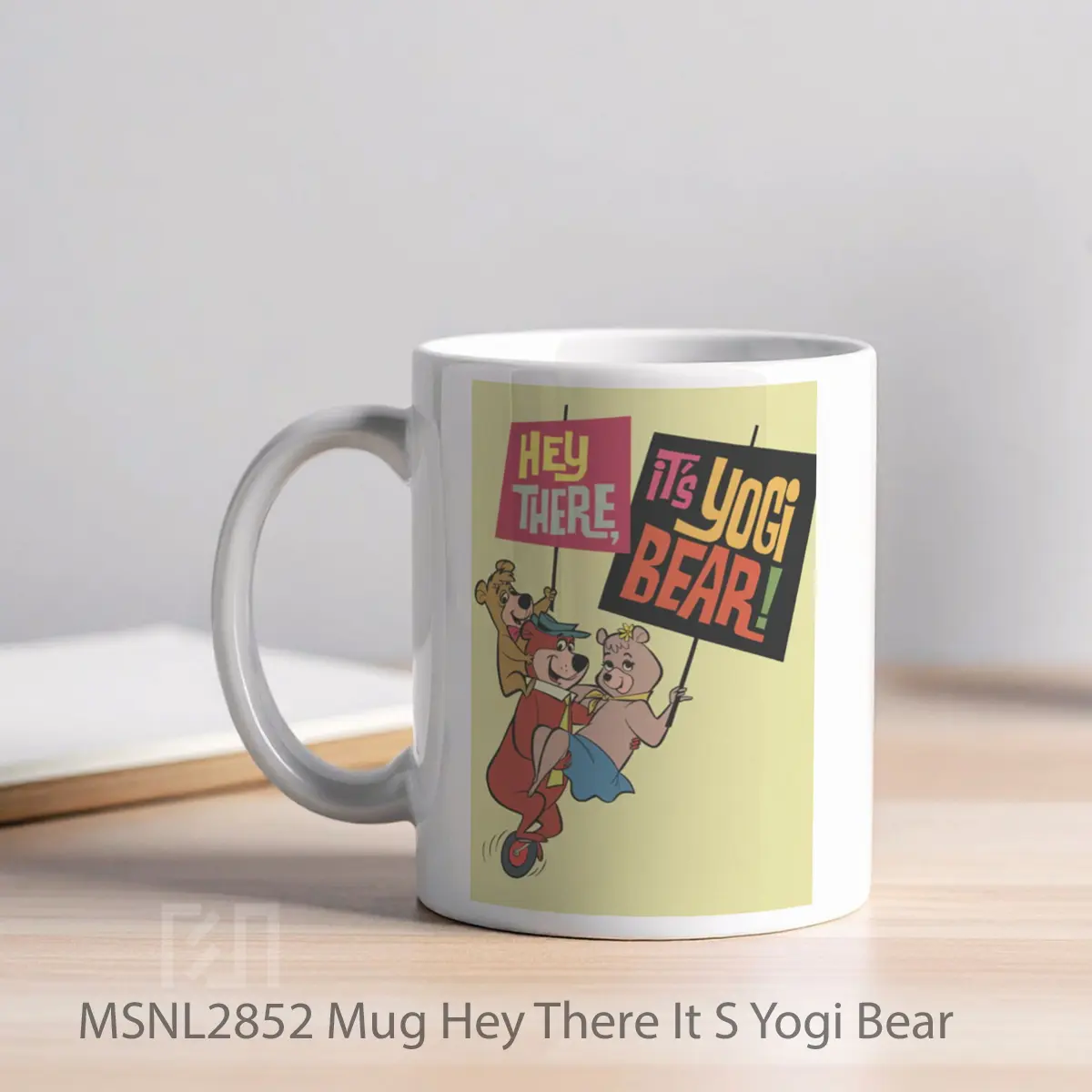 Mug Hey There It S Yogi Bear Gelas Keramik Tema Film MSNL2852 - Tampak Kiri