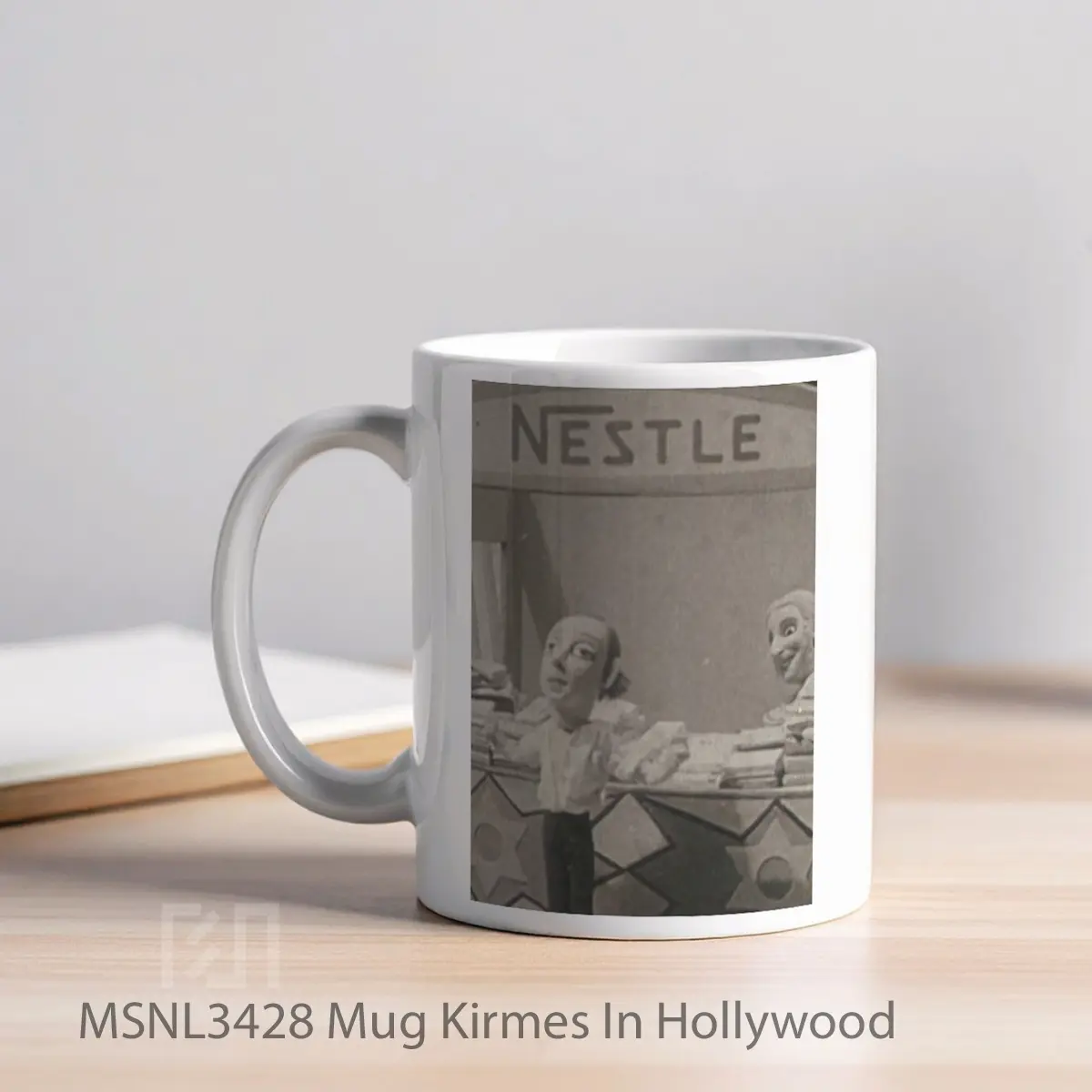 Mug Kirmes In Hollywood Gelas Keramik Tema Film MSNL3428 - Tampak Kiri
