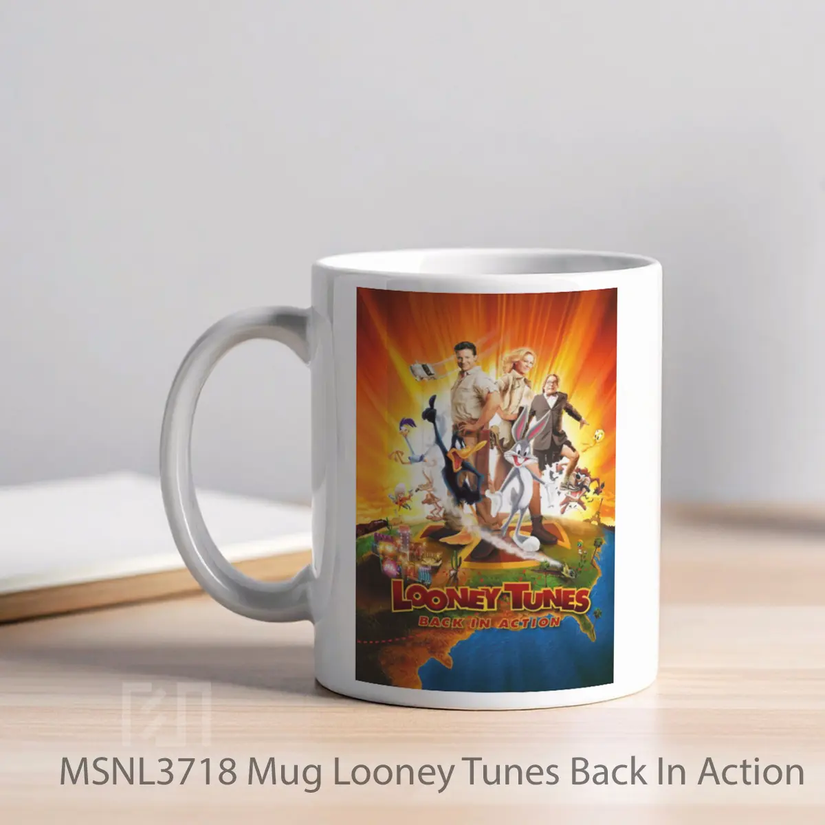 Mug Looney Tunes Back In Action Gelas Keramik Tema Film MSNL3718 - Tampak Kiri