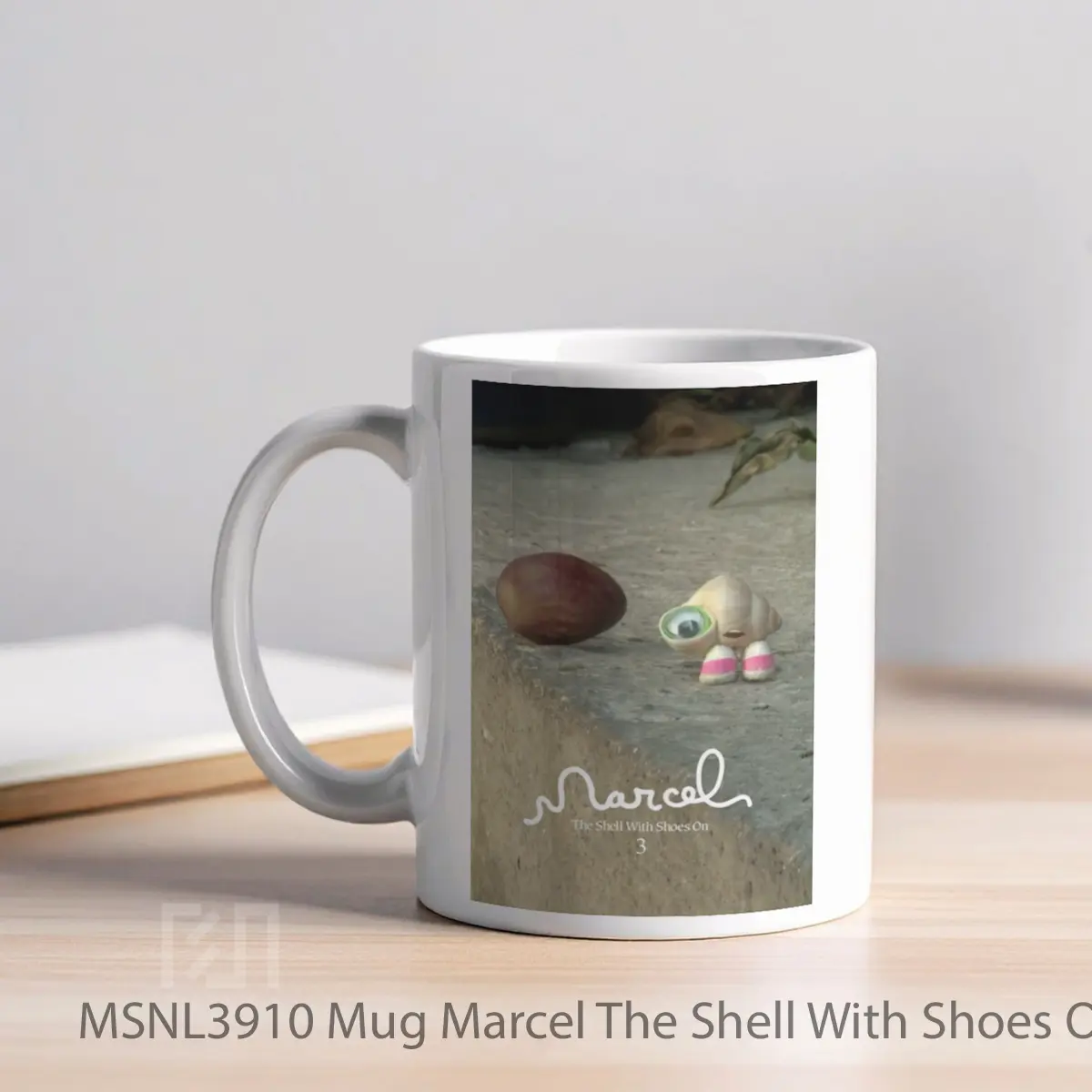 Mug Marcel The Shell With Shoes On Three Gelas Keramik Tema Film MSNL3910 - Tampak Kiri