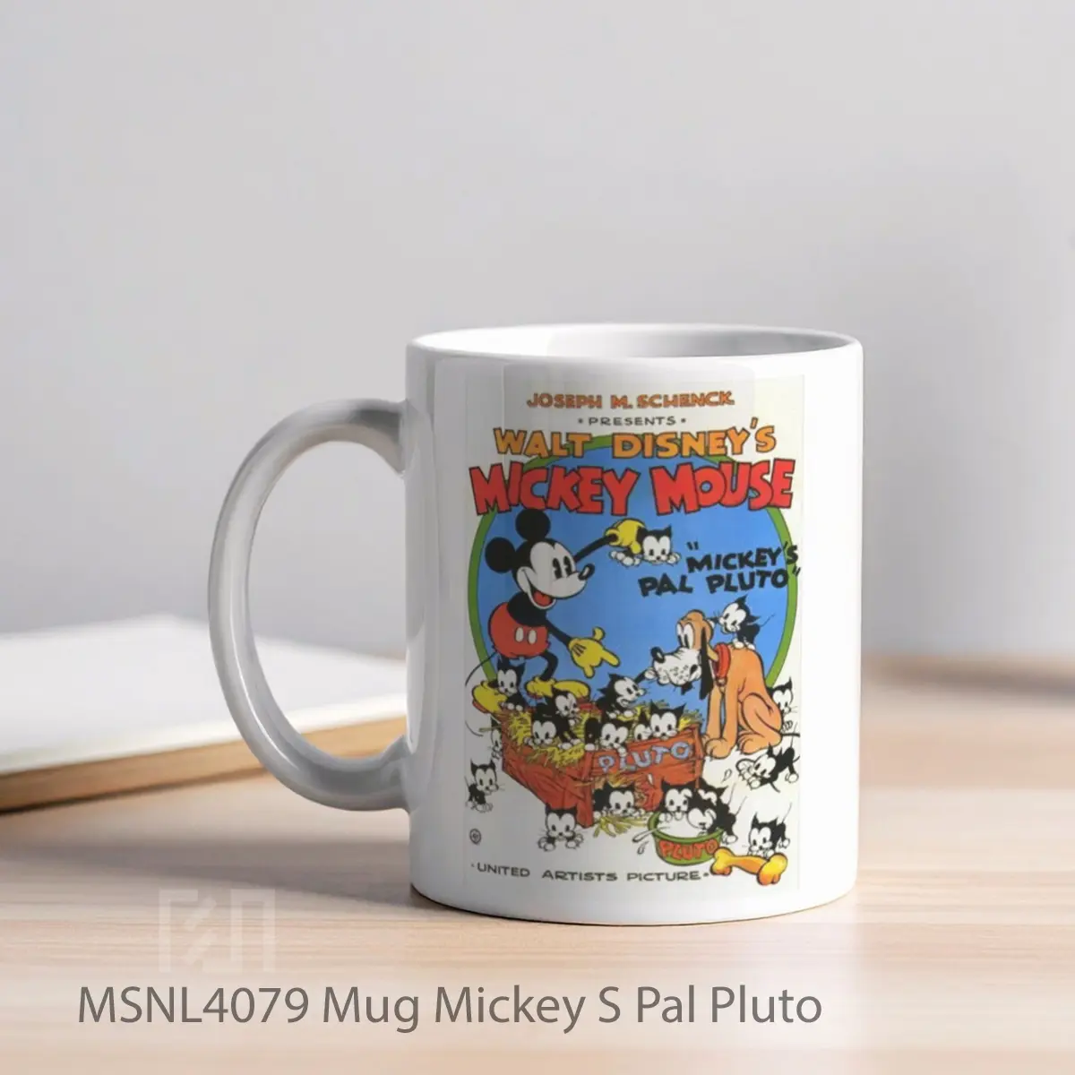 Mug Mickey S Pal Pluto Gelas Keramik Tema Film MSNL4079 - Tampak Kiri