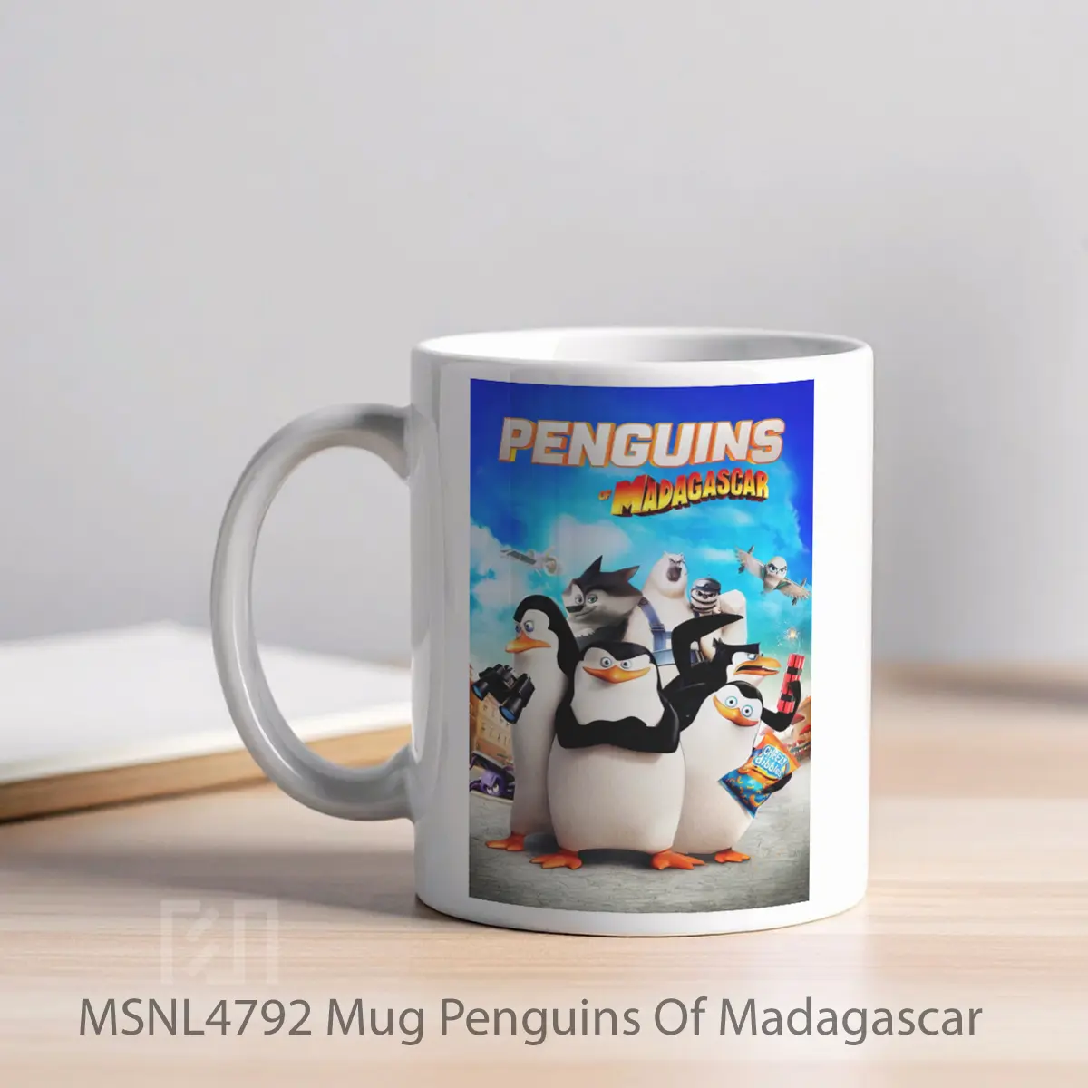 Mug Penguins Of Madagascar Gelas Keramik Tema Film MSNL4792 - Tampak Kiri