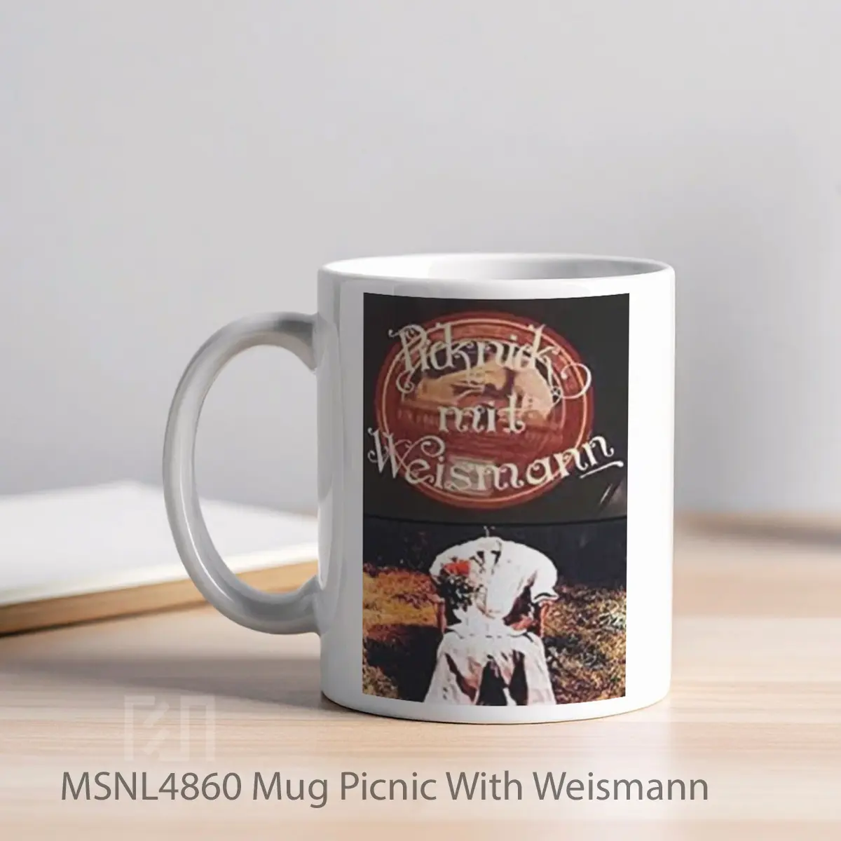 Mug Picnic With Weismann Gelas Keramik Tema Film MSNL4860 - Tampak Kiri