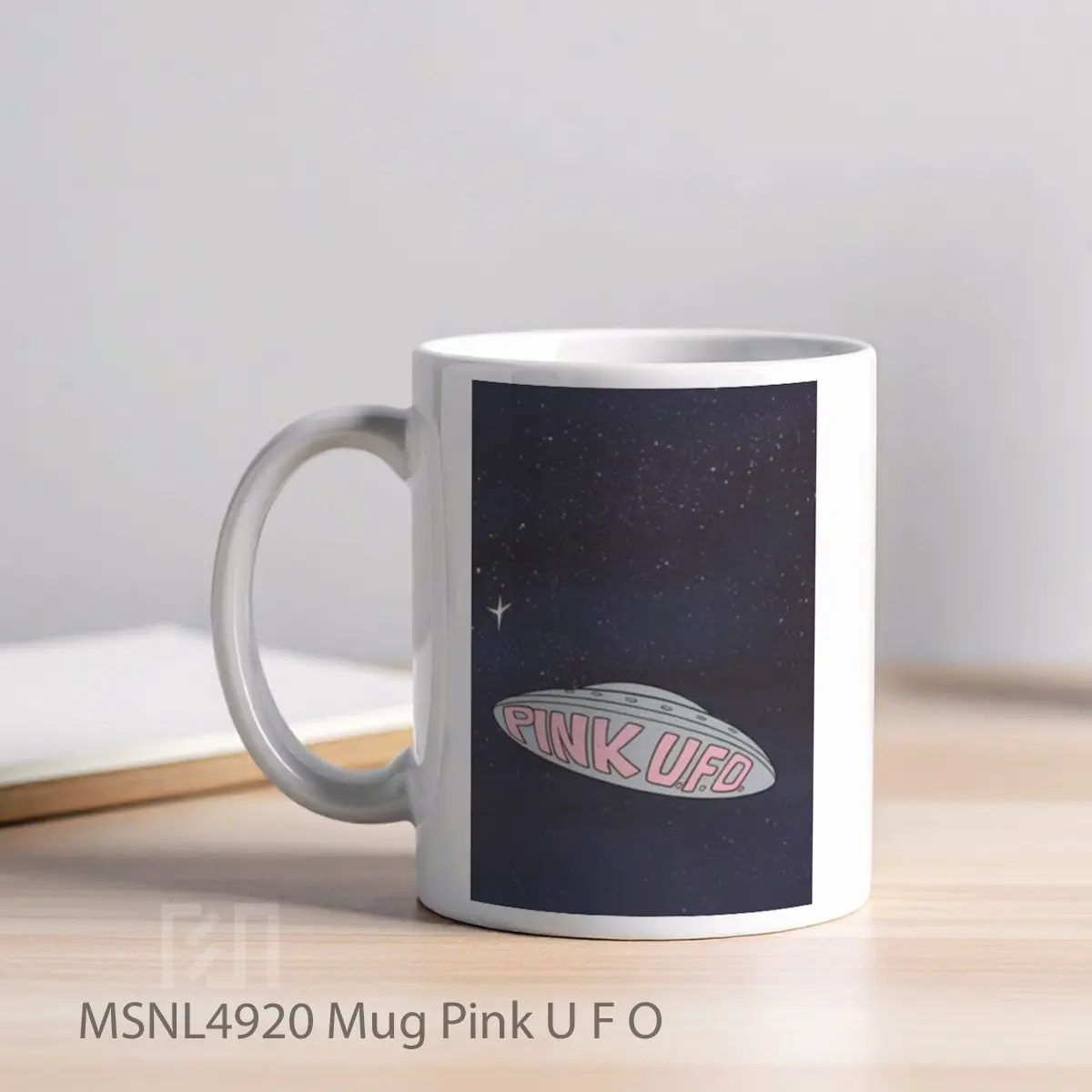 Mug Pink U F O Gelas Keramik Tema Film MSNL4920 - Tampak Kiri