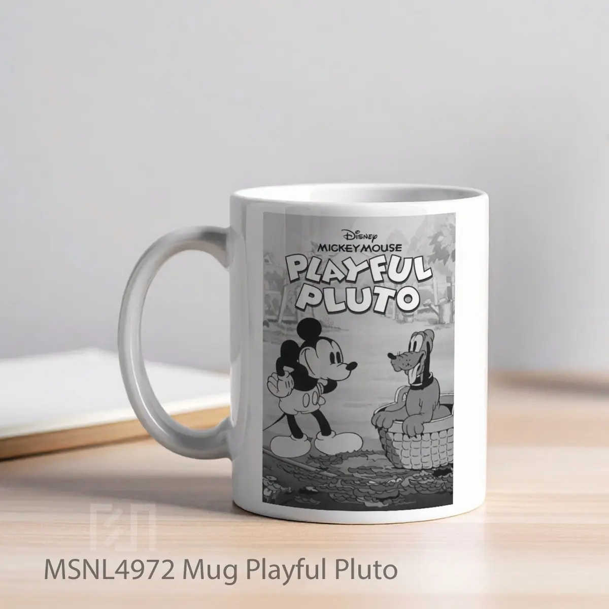 Mug Playful Pluto Gelas Keramik Tema Film MSNL4972 - Tampak Kiri