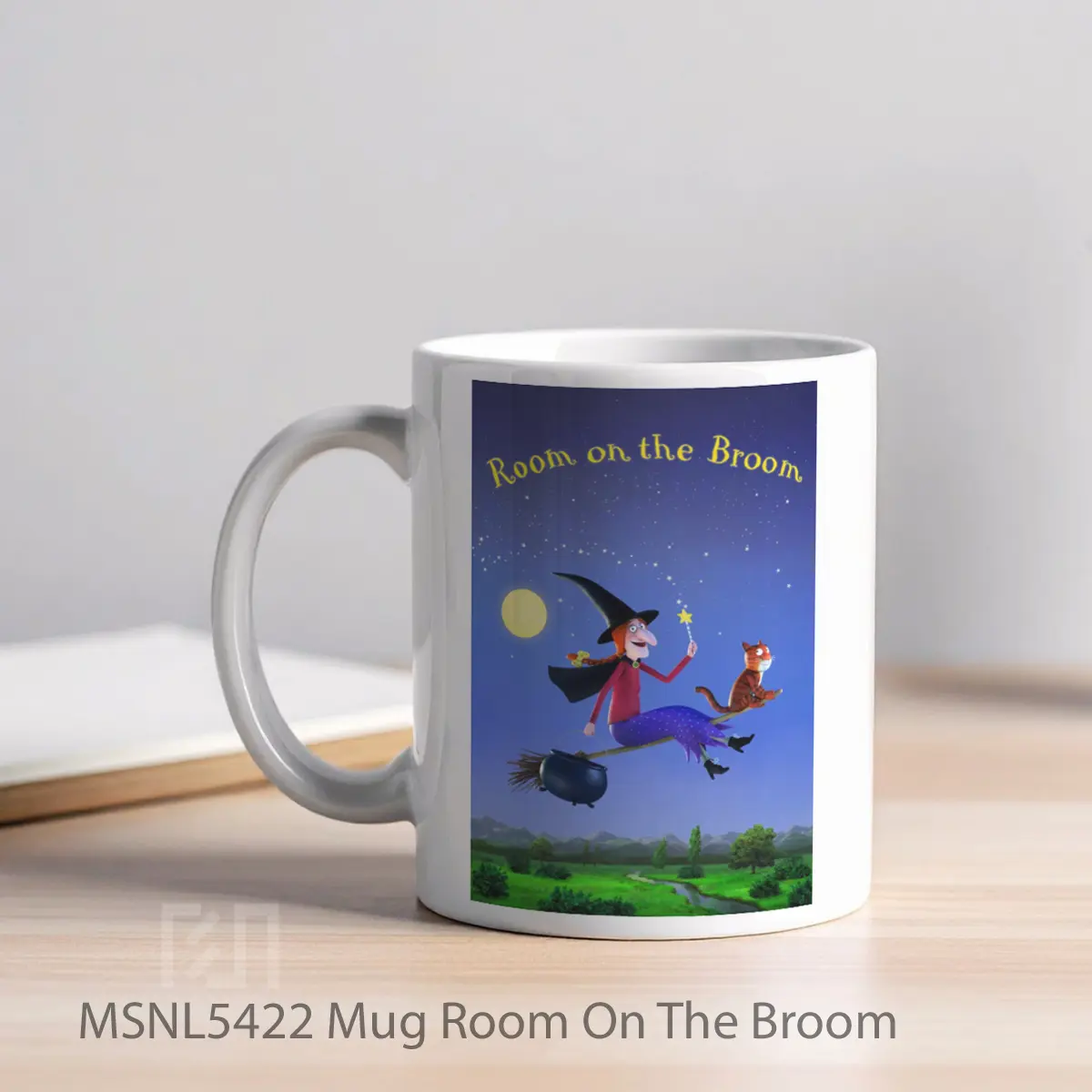 Mug Room On The Broom Gelas Keramik Tema Film MSNL5422 - Tampak Kiri