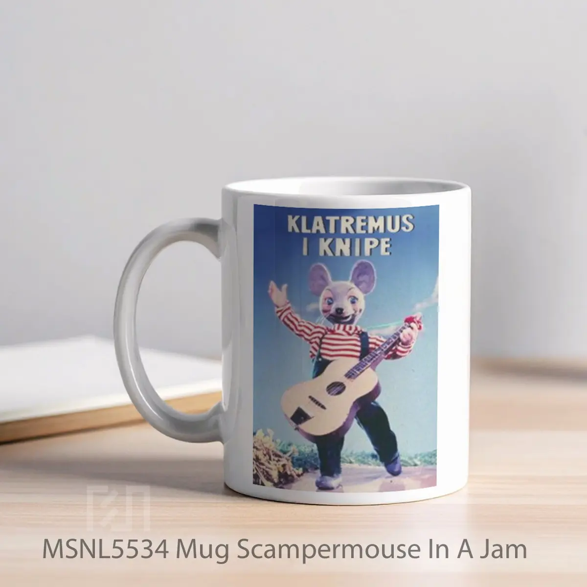 Mug Scampermouse In A Jam Gelas Keramik Tema Film MSNL5534 - Tampak Kiri