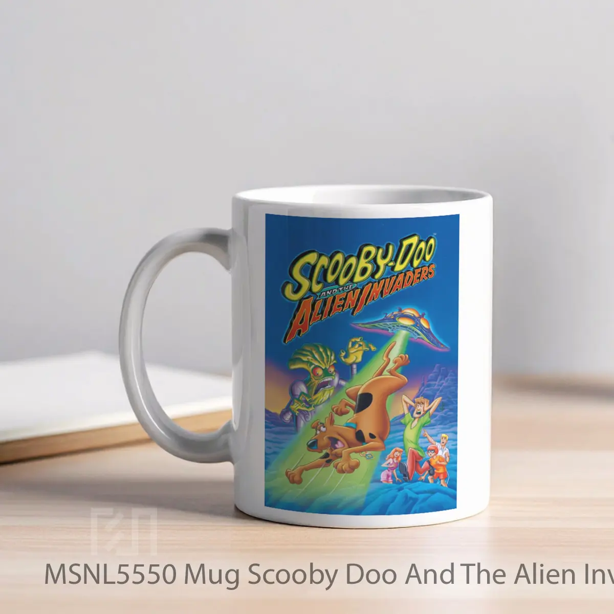 Mug Scooby Doo And The Alien Invaders Gelas Keramik Tema Film MSNL5550 - Tampak Kiri
