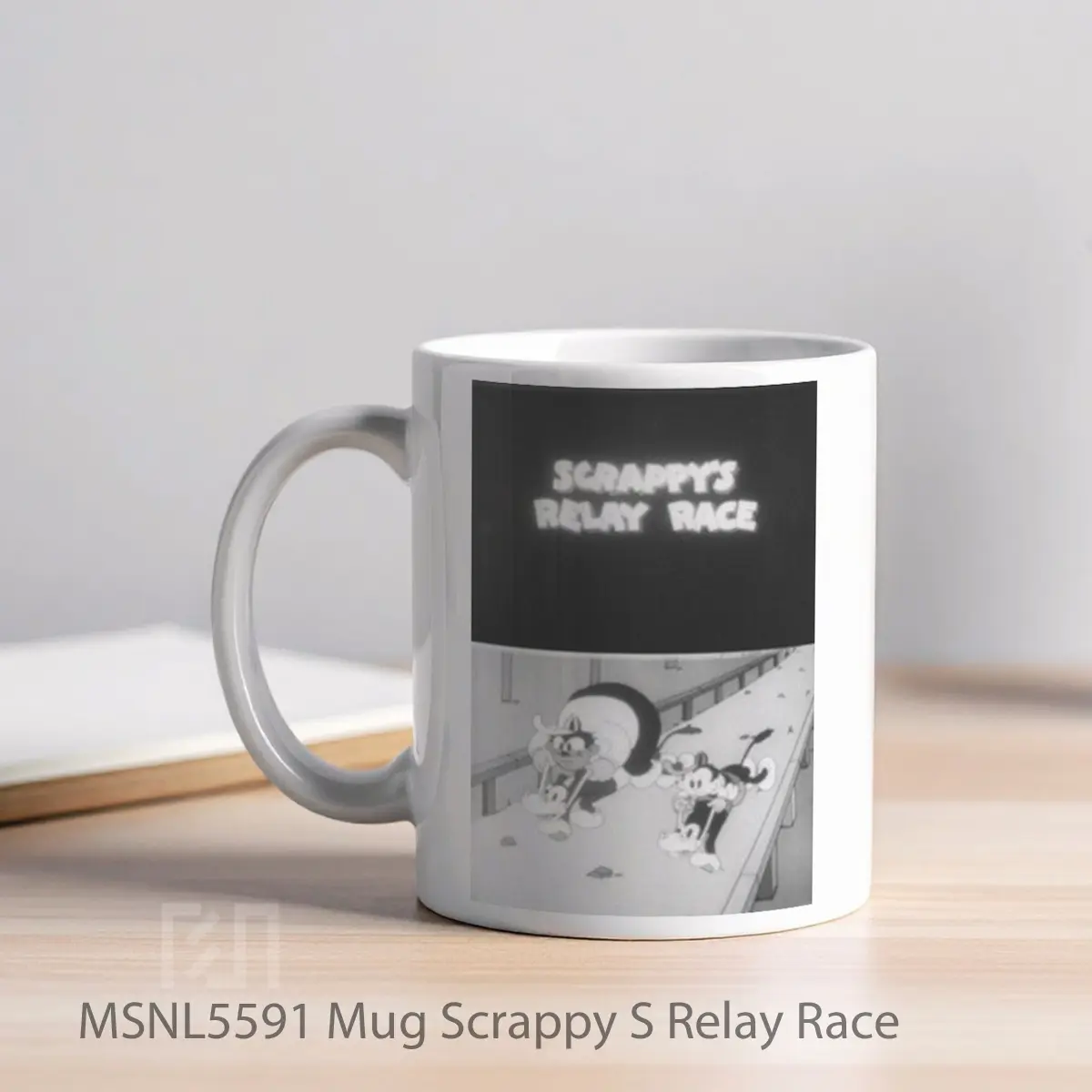 Mug Scrappy S Relay Race Gelas Keramik Tema Film MSNL5591 - Tampak Kiri