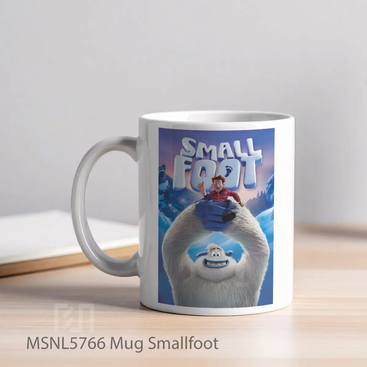 Mug Smallfoot Gelas Keramik Tema Film MSNL5766 - Tampak Kiri