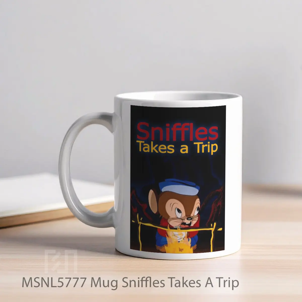 Mug Sniffles Takes A Trip Gelas Keramik Tema Film MSNL5777 - Tampak Kiri