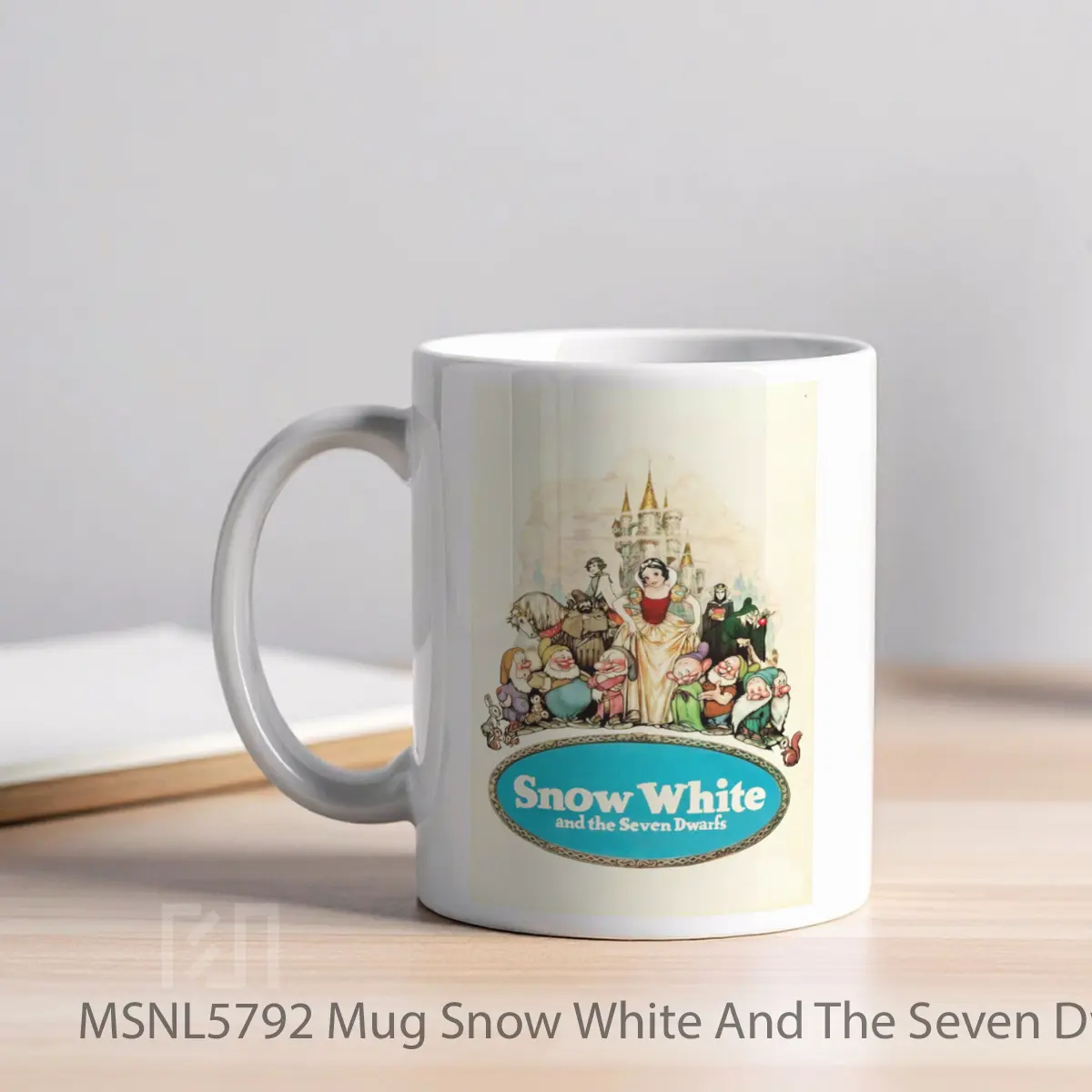 Mug Snow White And The Seven Dwarfs Gelas Keramik Tema Film MSNL5792 - Tampak Kiri