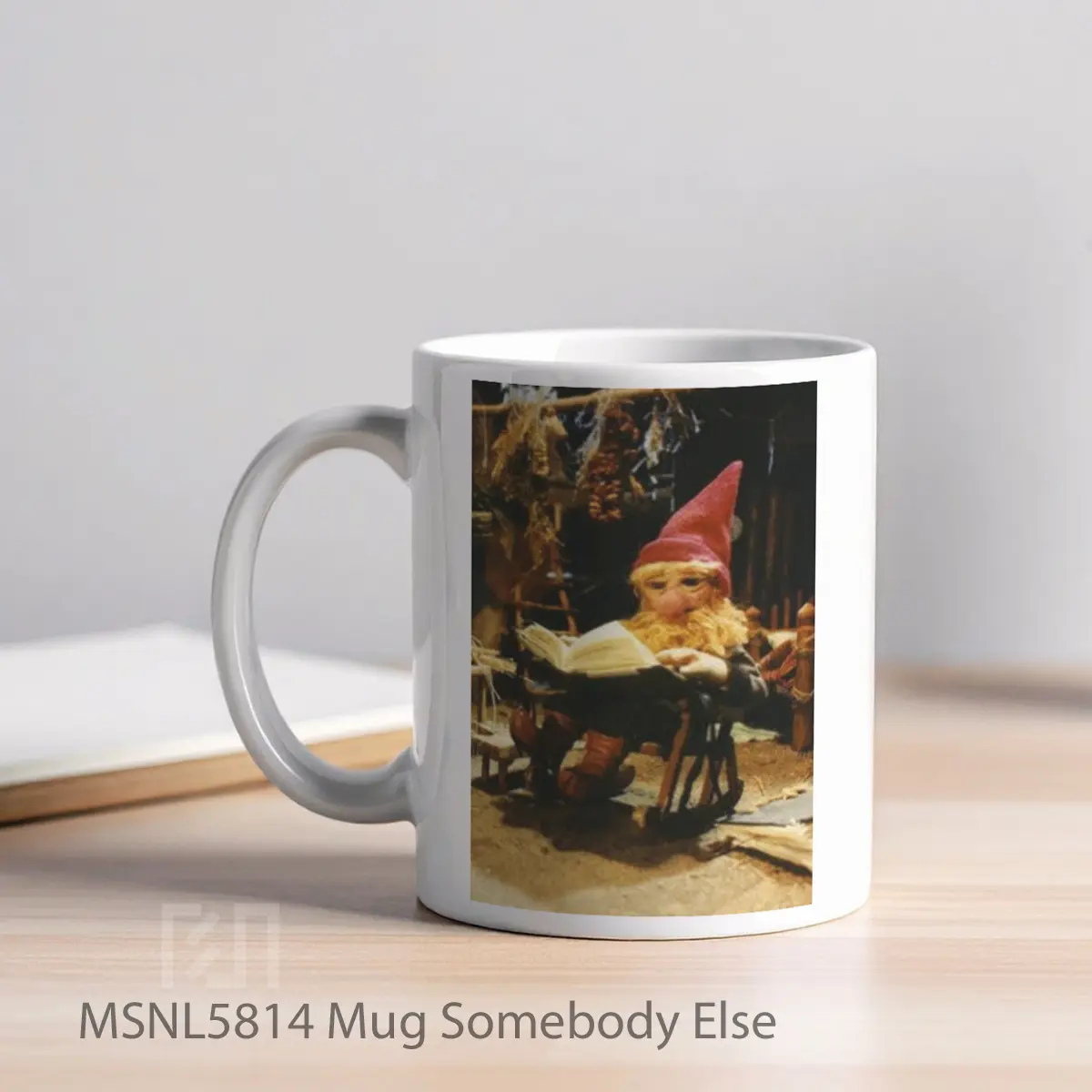 Mug Somebody Else Gelas Keramik Tema Film MSNL5814 - Tampak Kiri