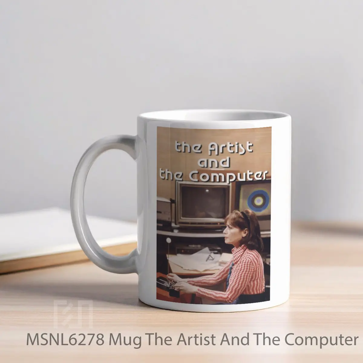 Mug The Artist And The Computer Gelas Keramik Tema Film MSNL6278 - Tampak Kiri