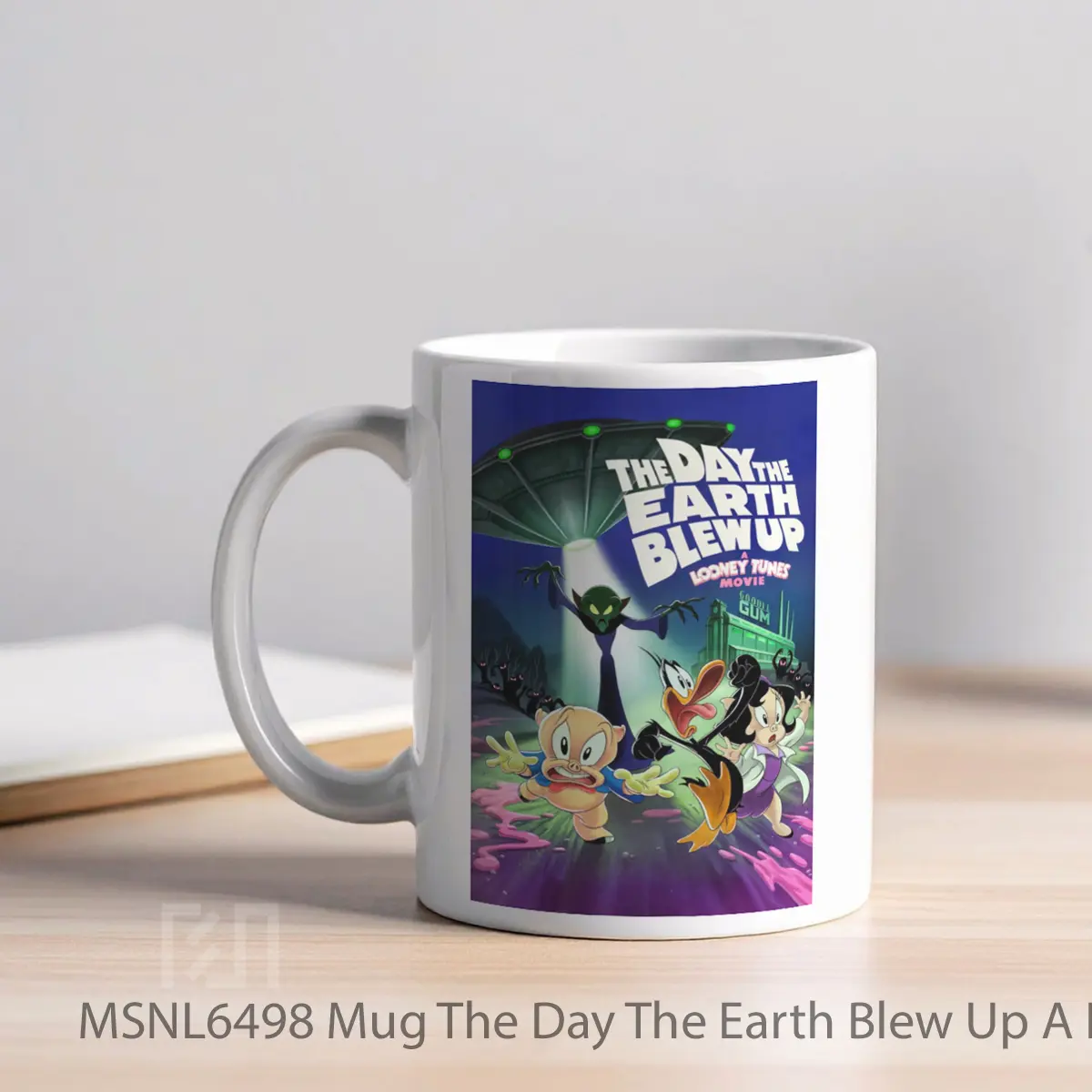Mug The Day The Earth Blew Up A Looney Tunes Movie Gelas Keramik Tema Film MSNL6498 - Tampak Kiri