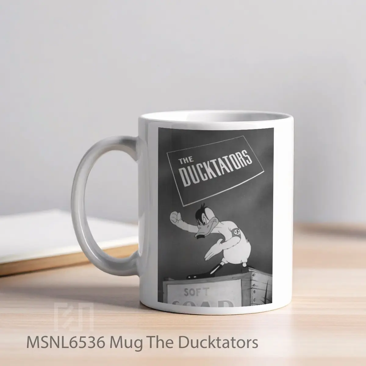 Mug The Ducktators Gelas Keramik Tema Film MSNL6536 - Tampak Kiri