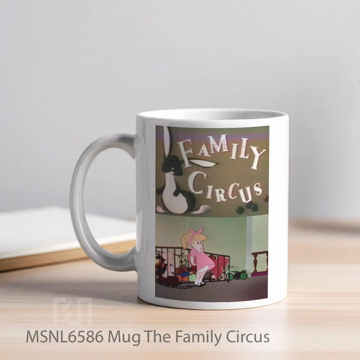 Mug The Family Circus Gelas Keramik Tema Film MSNL6586 - Tampak Kiri